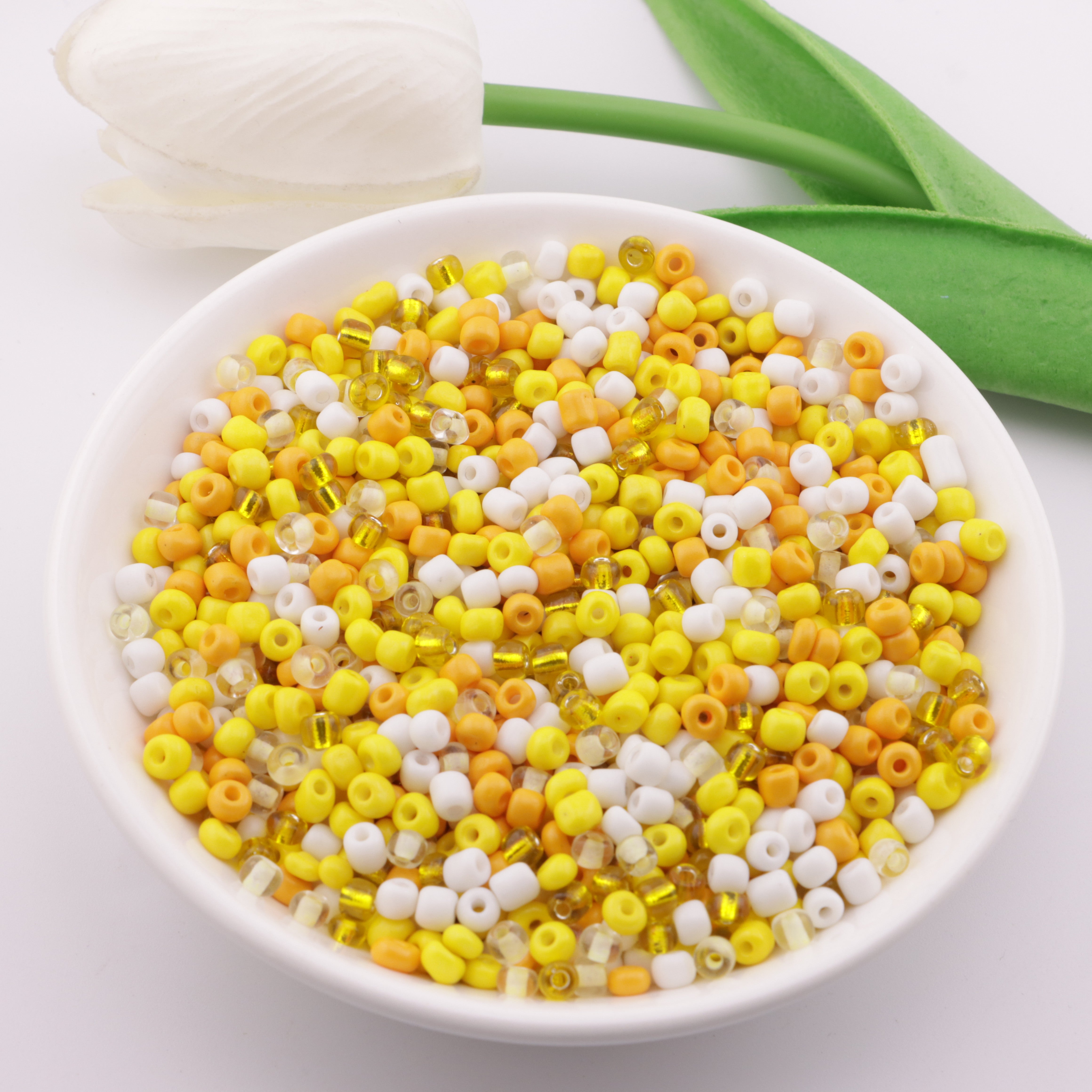 FS3054- 4mm Glass Rice Beads