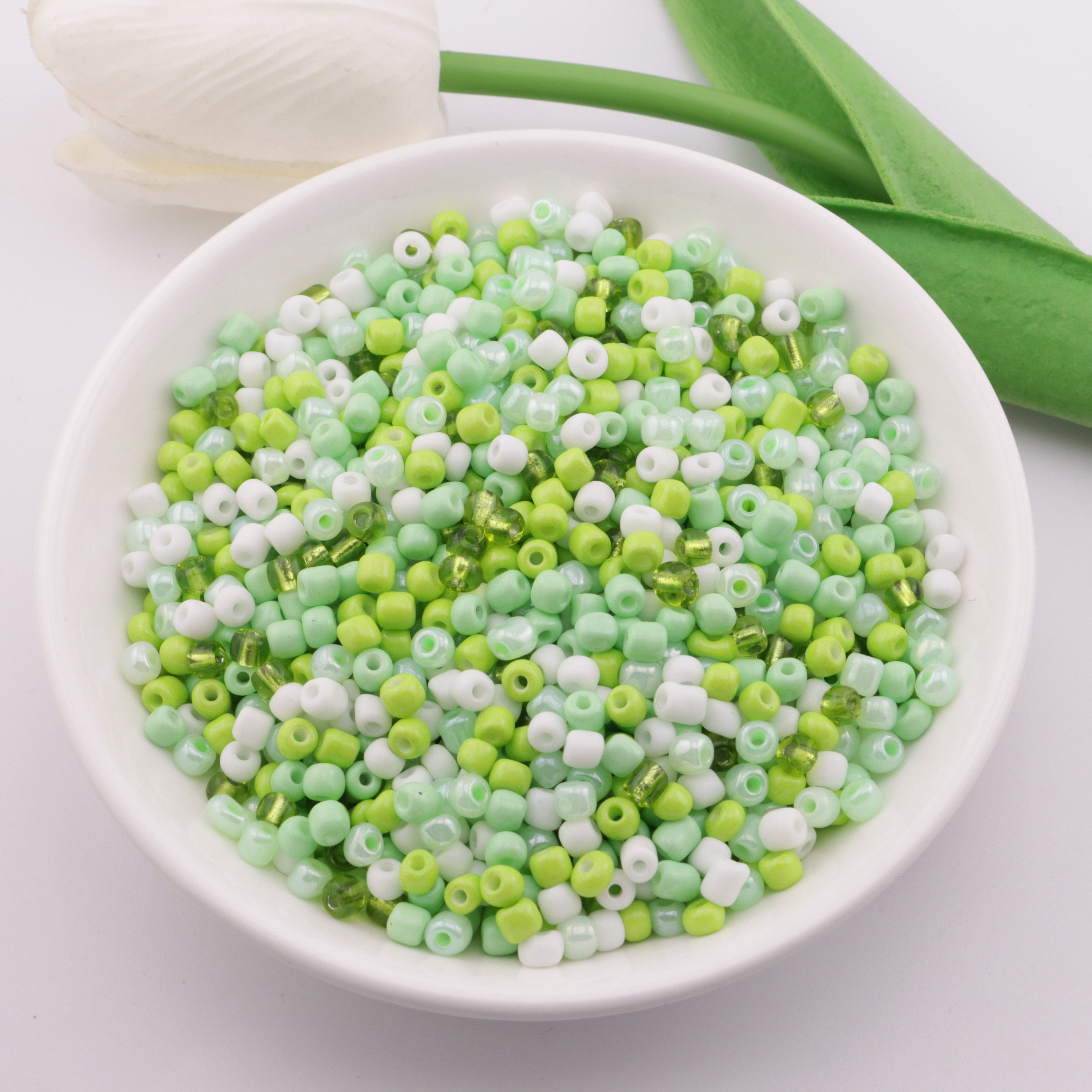 FS3054- 4mm Glass Rice Beads