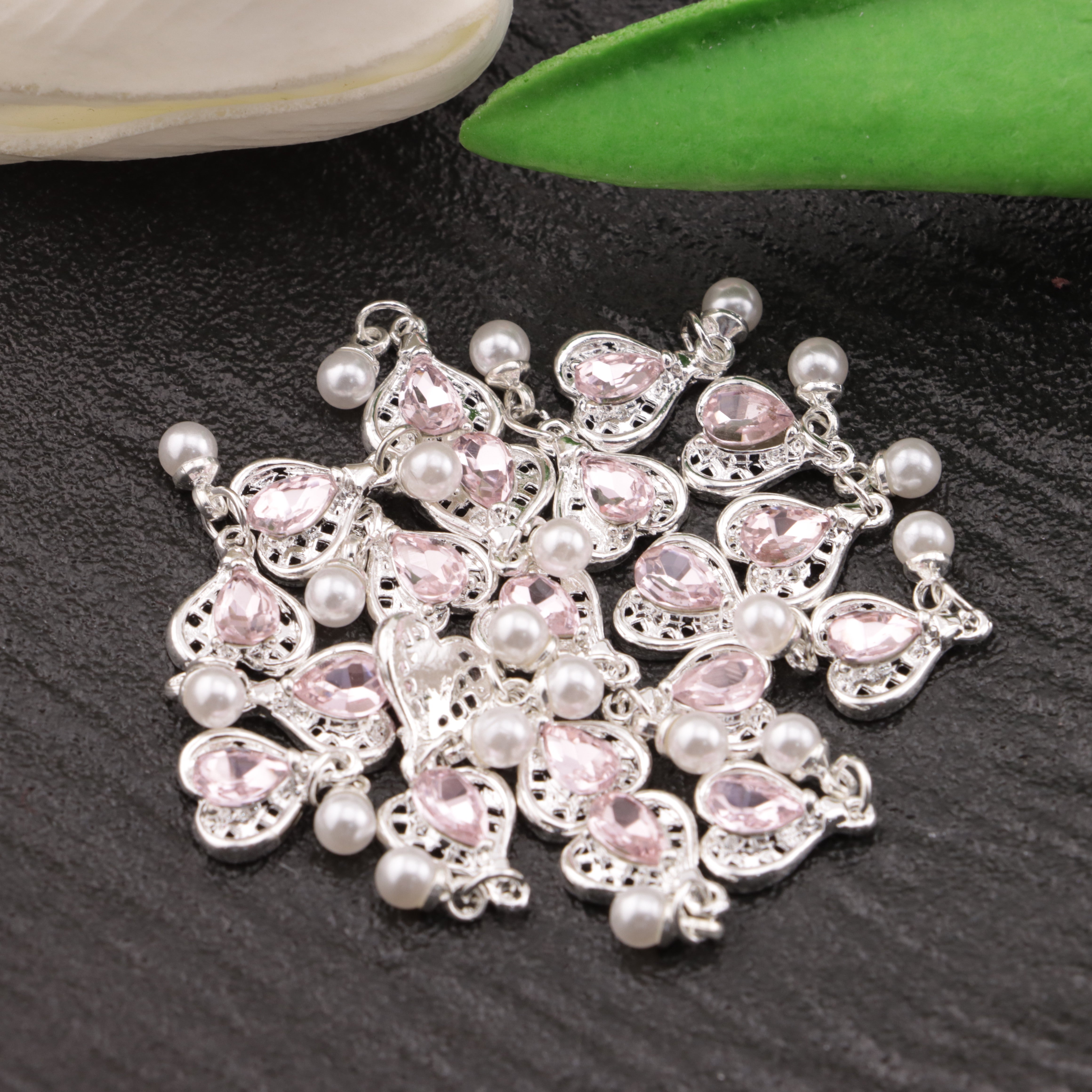 FS3802-10×21mm Crystal Love Heart Flower Nail Charms For Making Fancy Beads Or Fancy Pen
