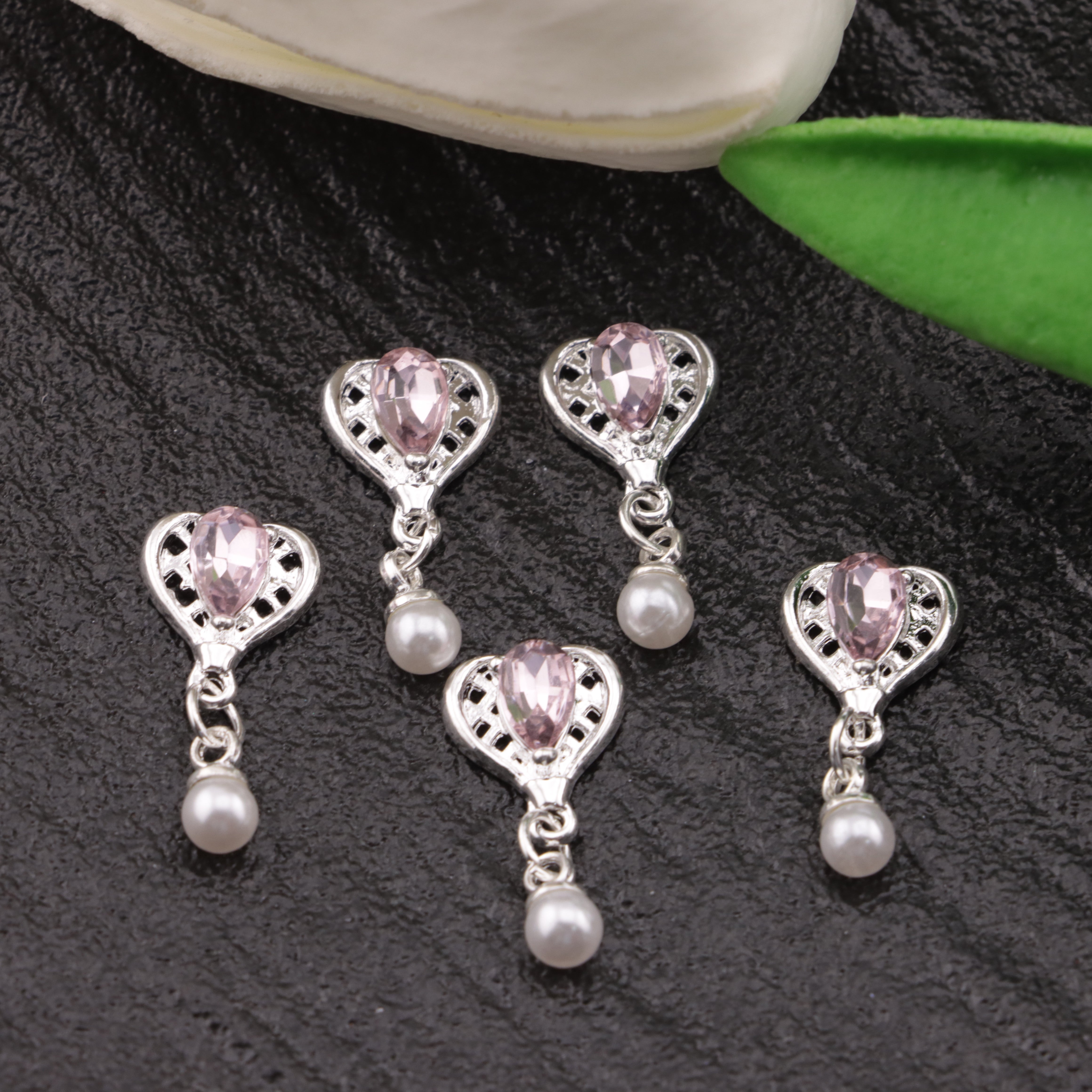 FS3802-10×21mm Crystal Love Heart Flower Nail Charms For Making Fancy Beads Or Fancy Pen