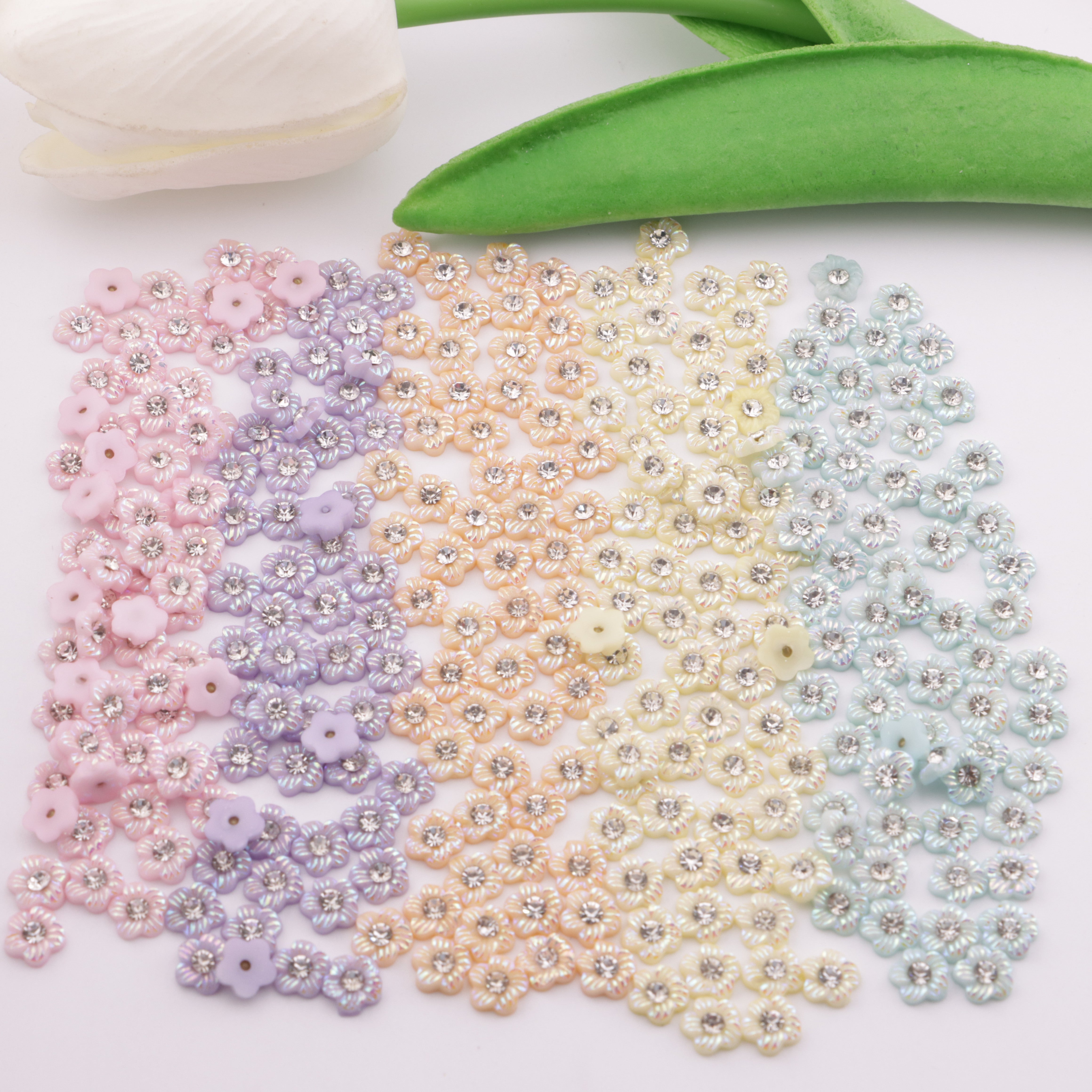 FS5679- 6mm Uv 5-Petal Small Flower Charms With Diamonds