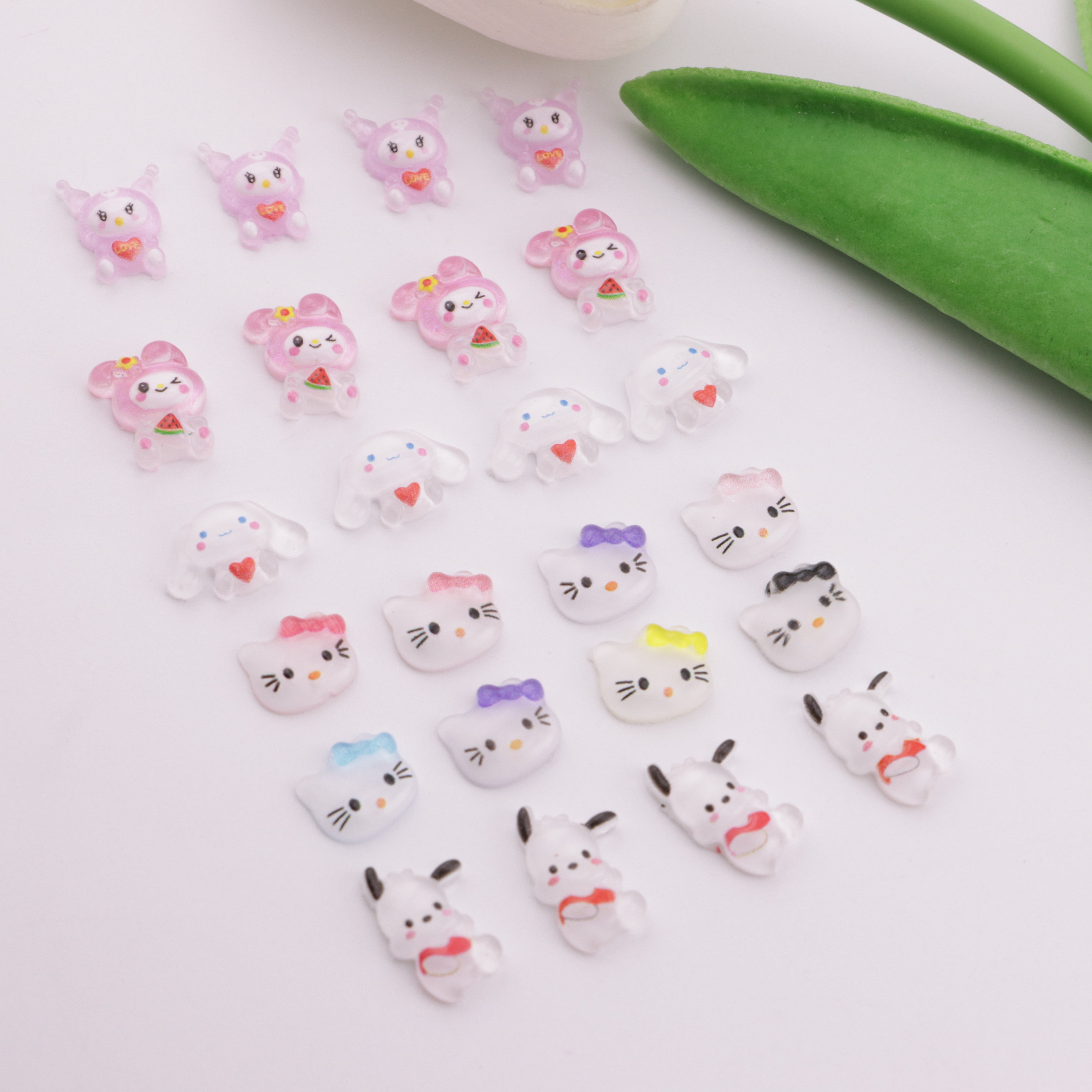 FS5585- 8mm - 12mm Mixed Color Charms Sanrio Mixed - Color Small Patches