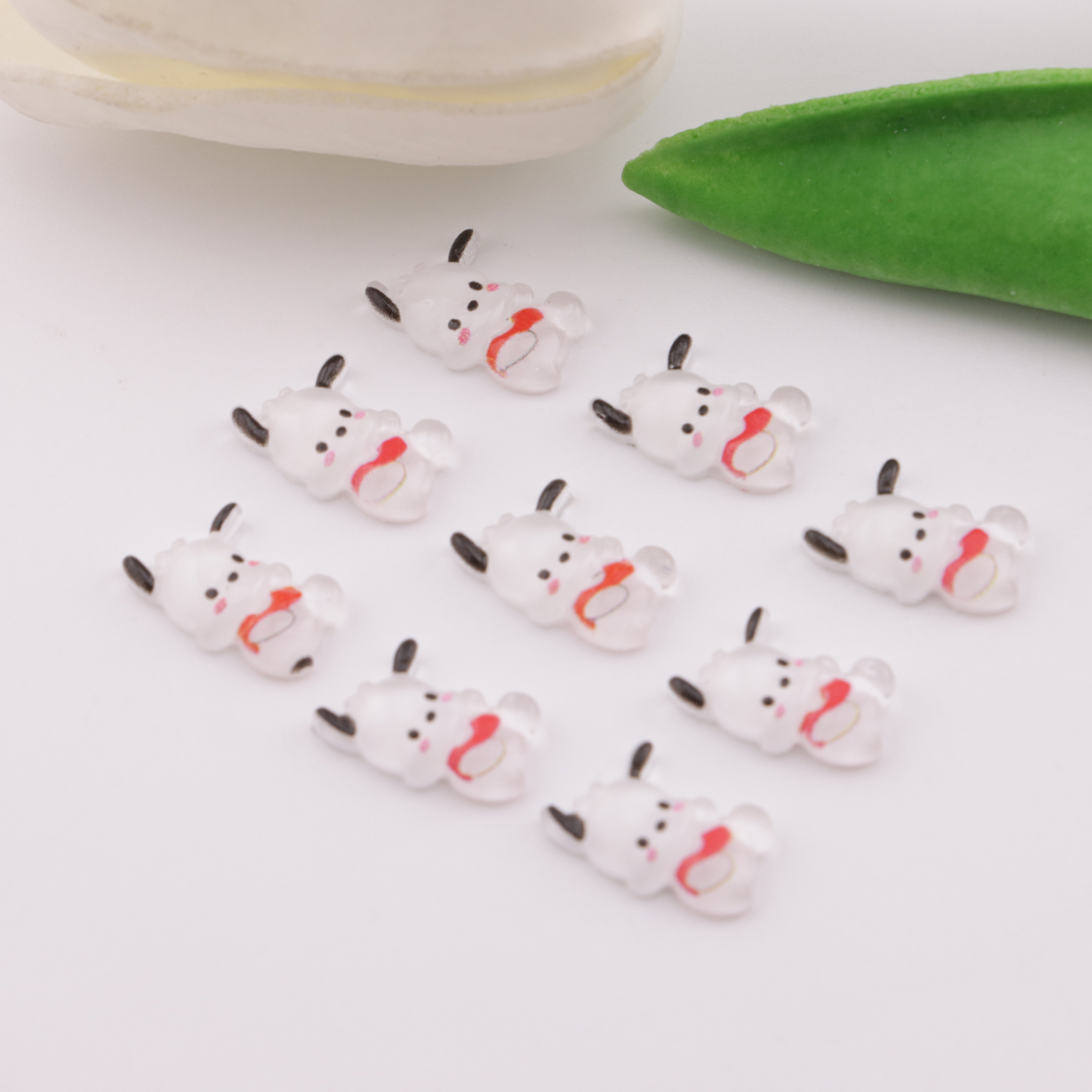 FS5586- 8*12mm Pc Dogs Charms Pacchy Dog Patches