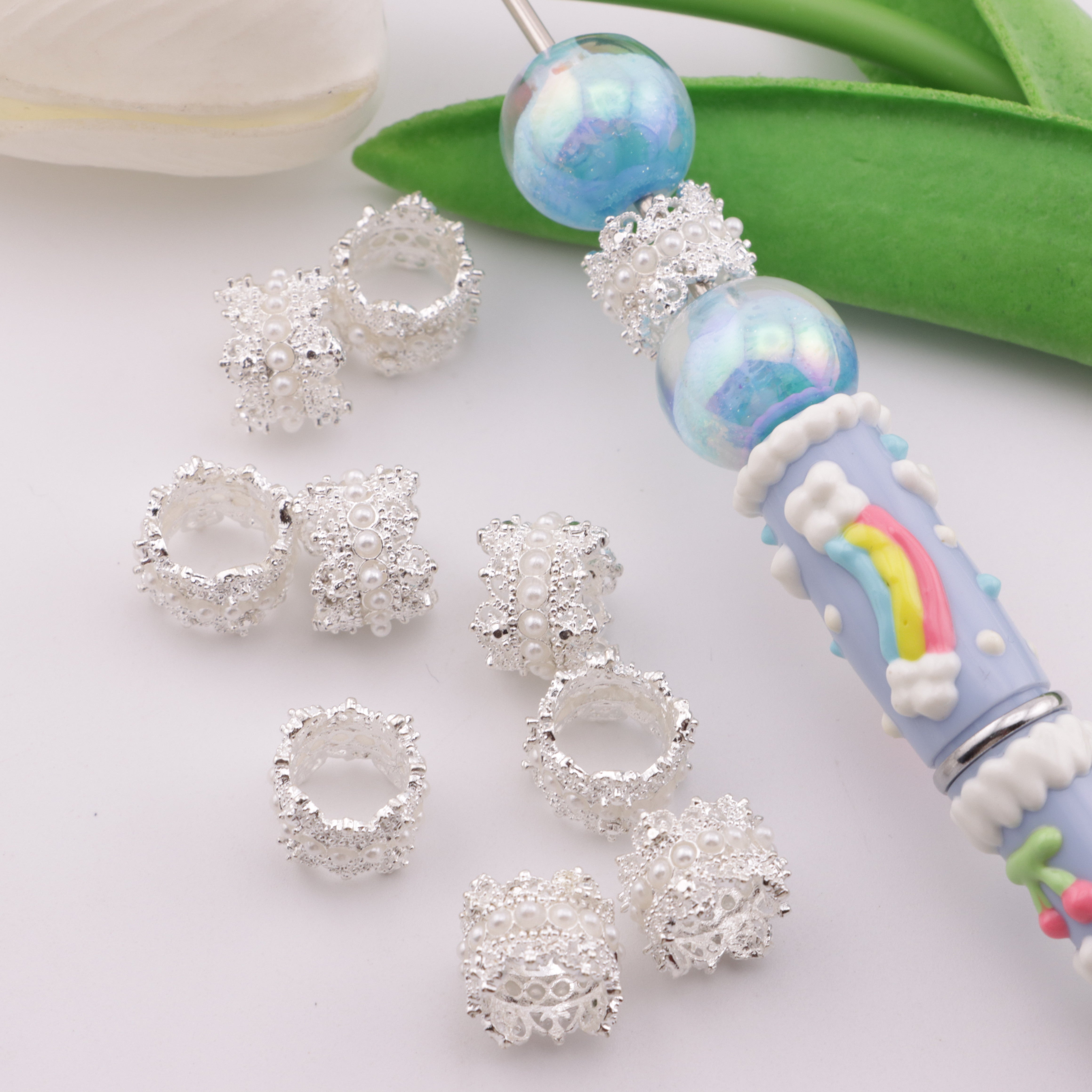 FS4728- Single-row Pearls, Metal Spacers