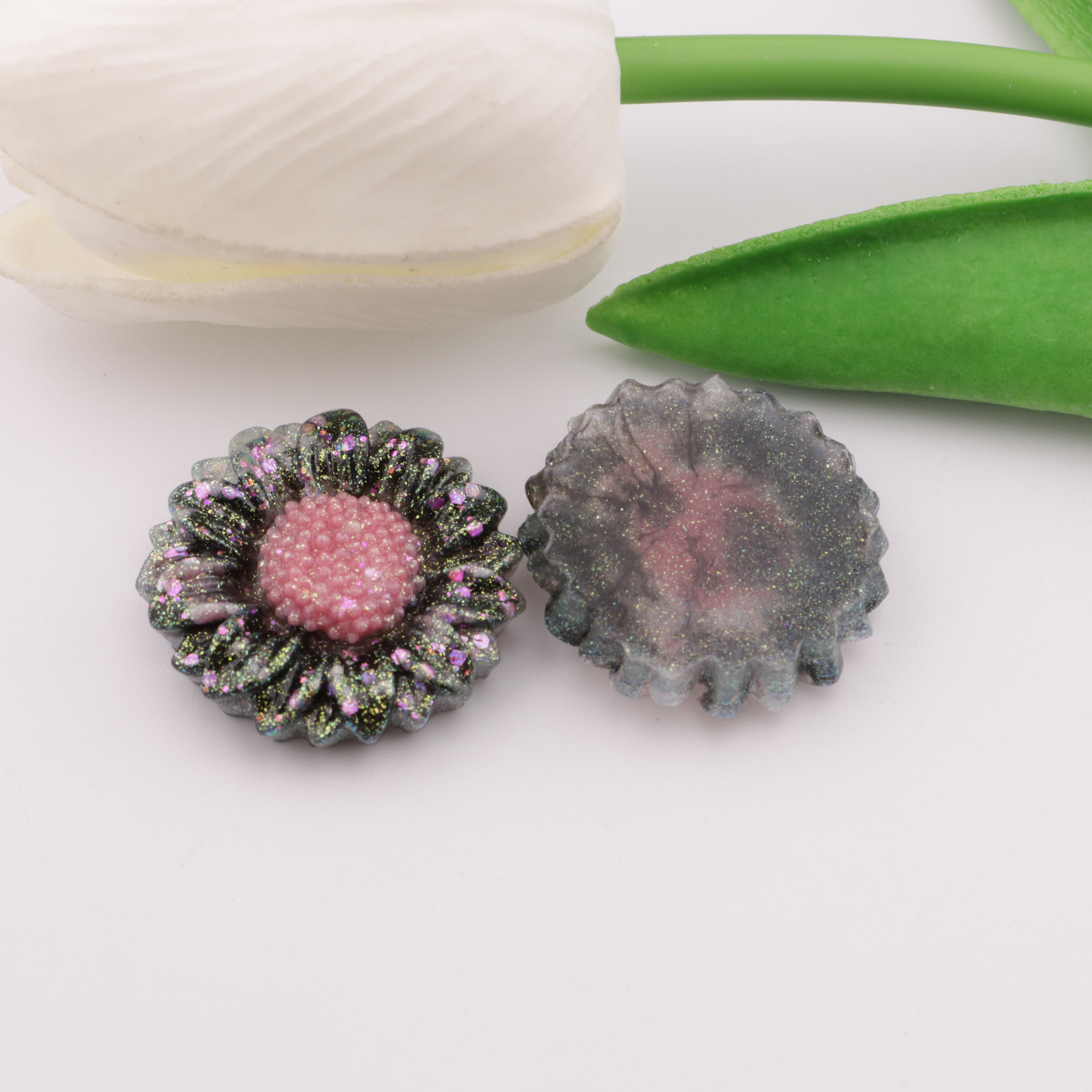 FS4081- 26mm Glowing Sunflower Charms Night-Luminescent Chrysanthemum