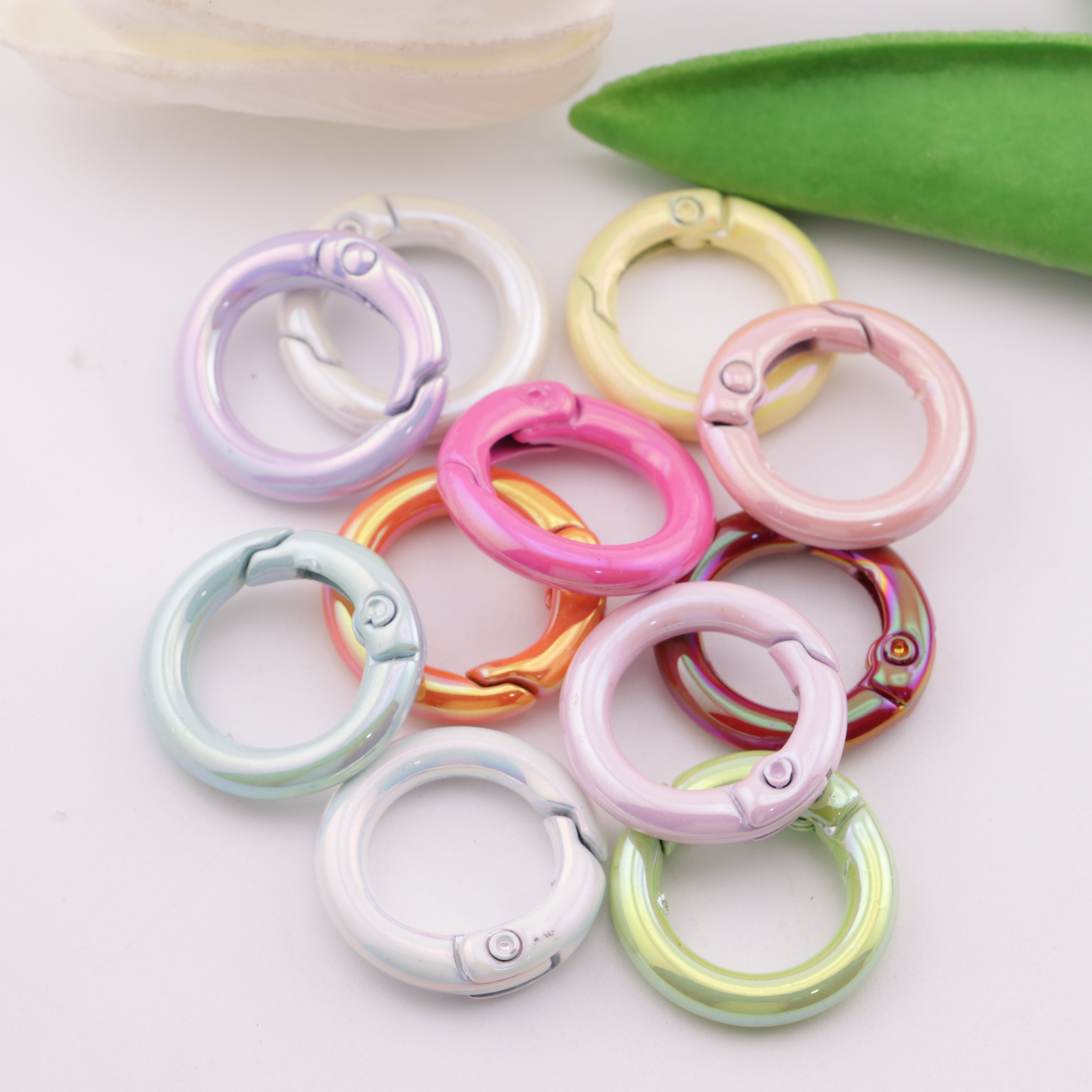 FS5722- UV-Plated 20Mm Keychain