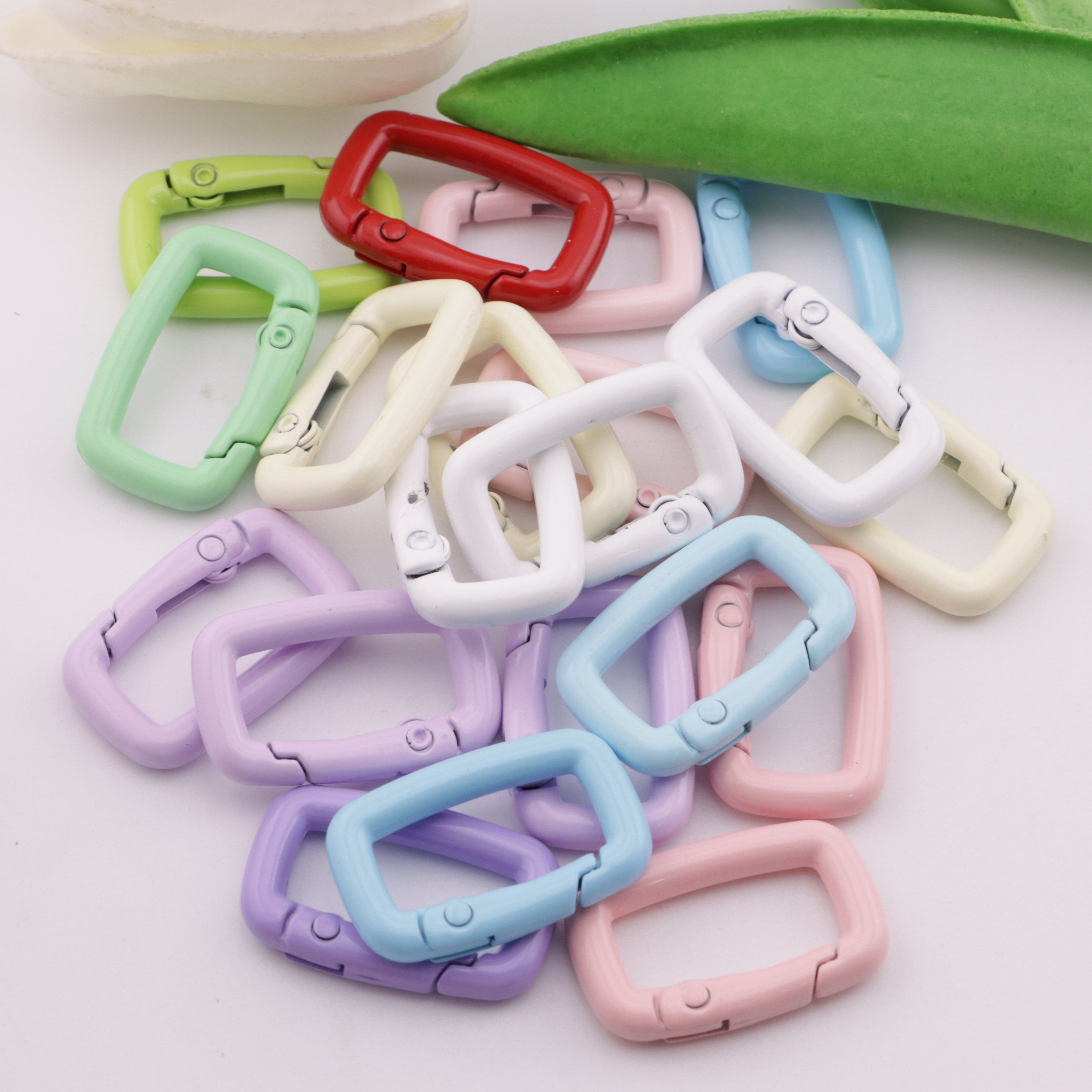 FS5656- 17*27mm Rectangular Keychain