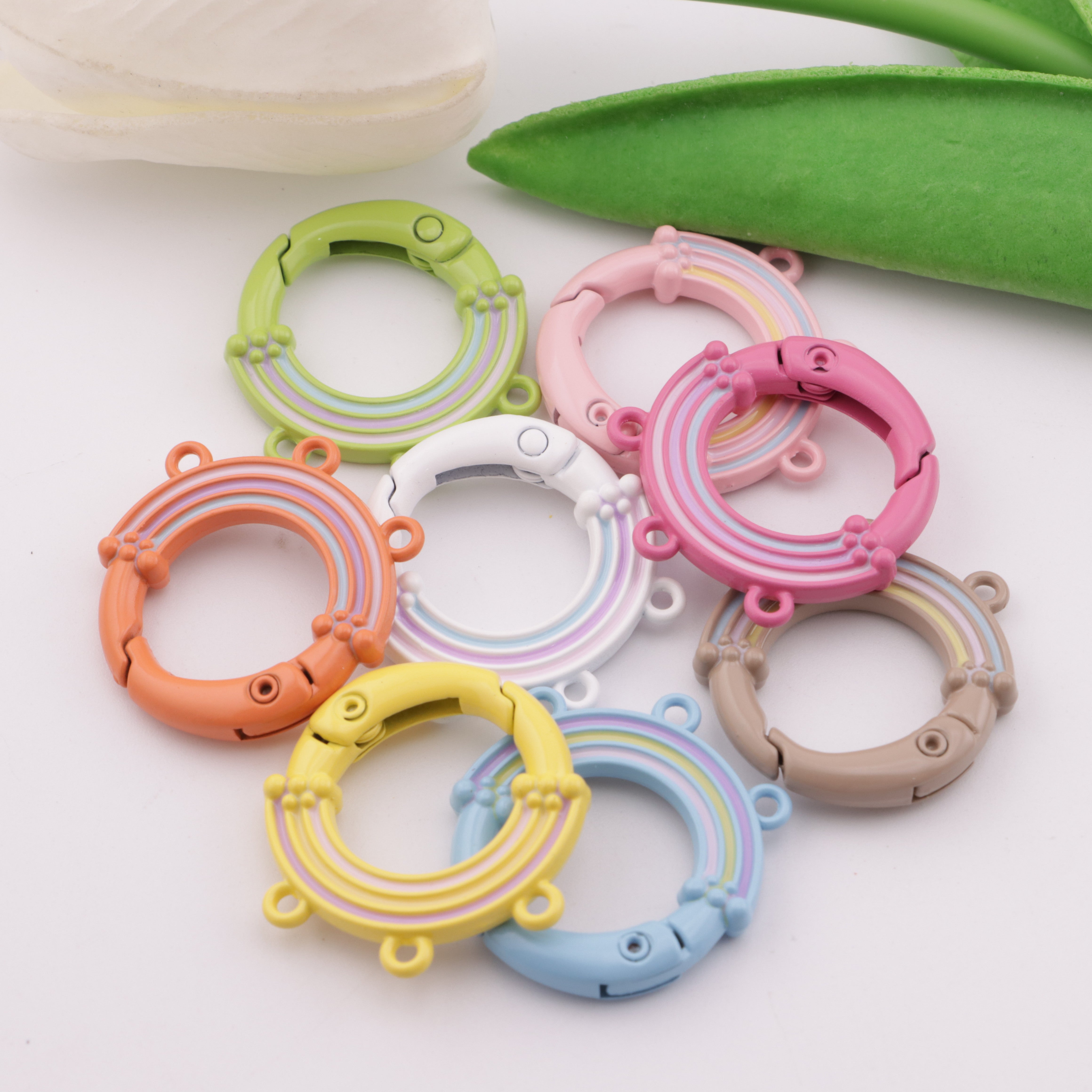 FS5167- Rainbow Keychain