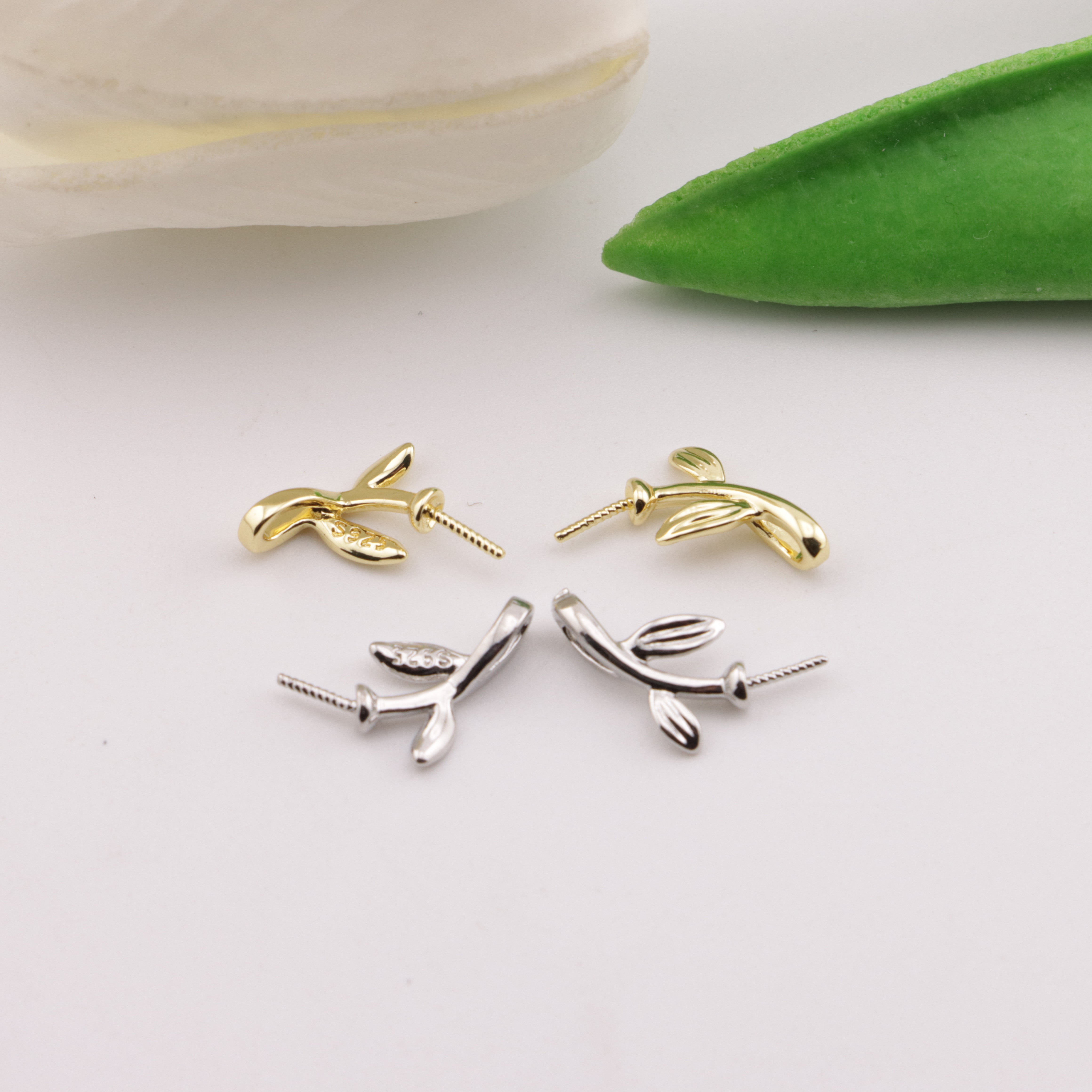 FS4160- Leaf Hanging Hole Needle