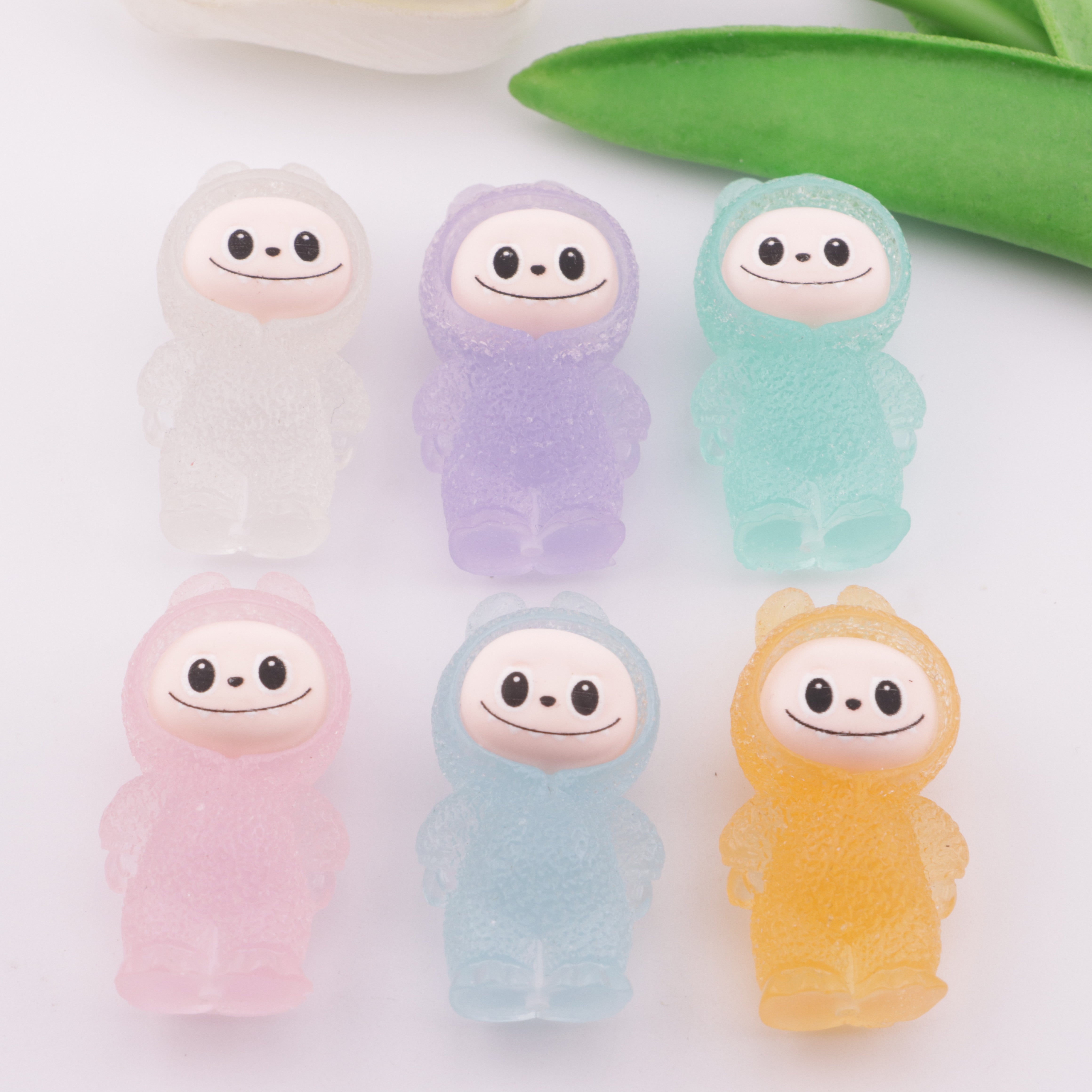 FS5753- Glow-In-The-Dark Labubu Pen Cap