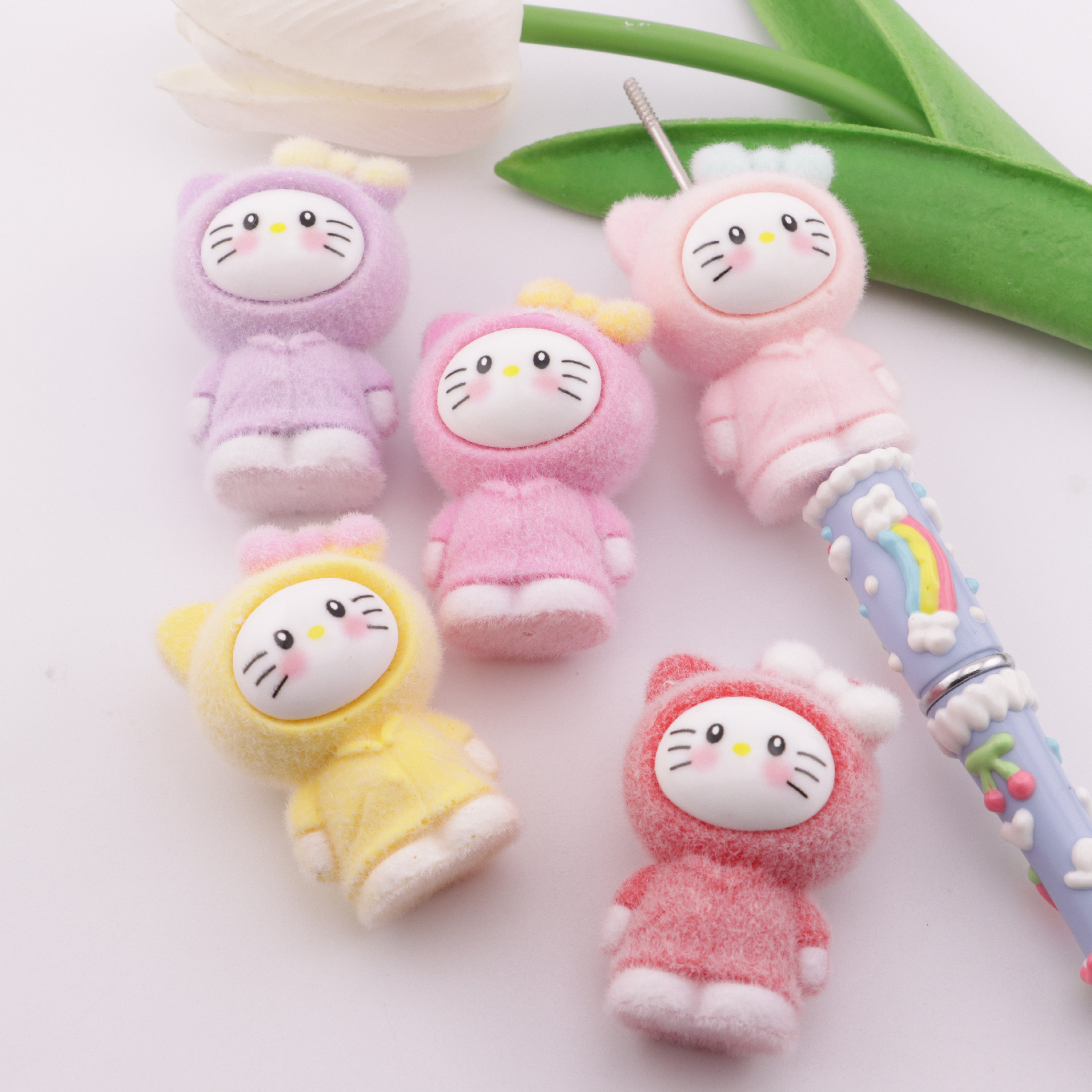 FS5558- HK Flocked Resin Beads