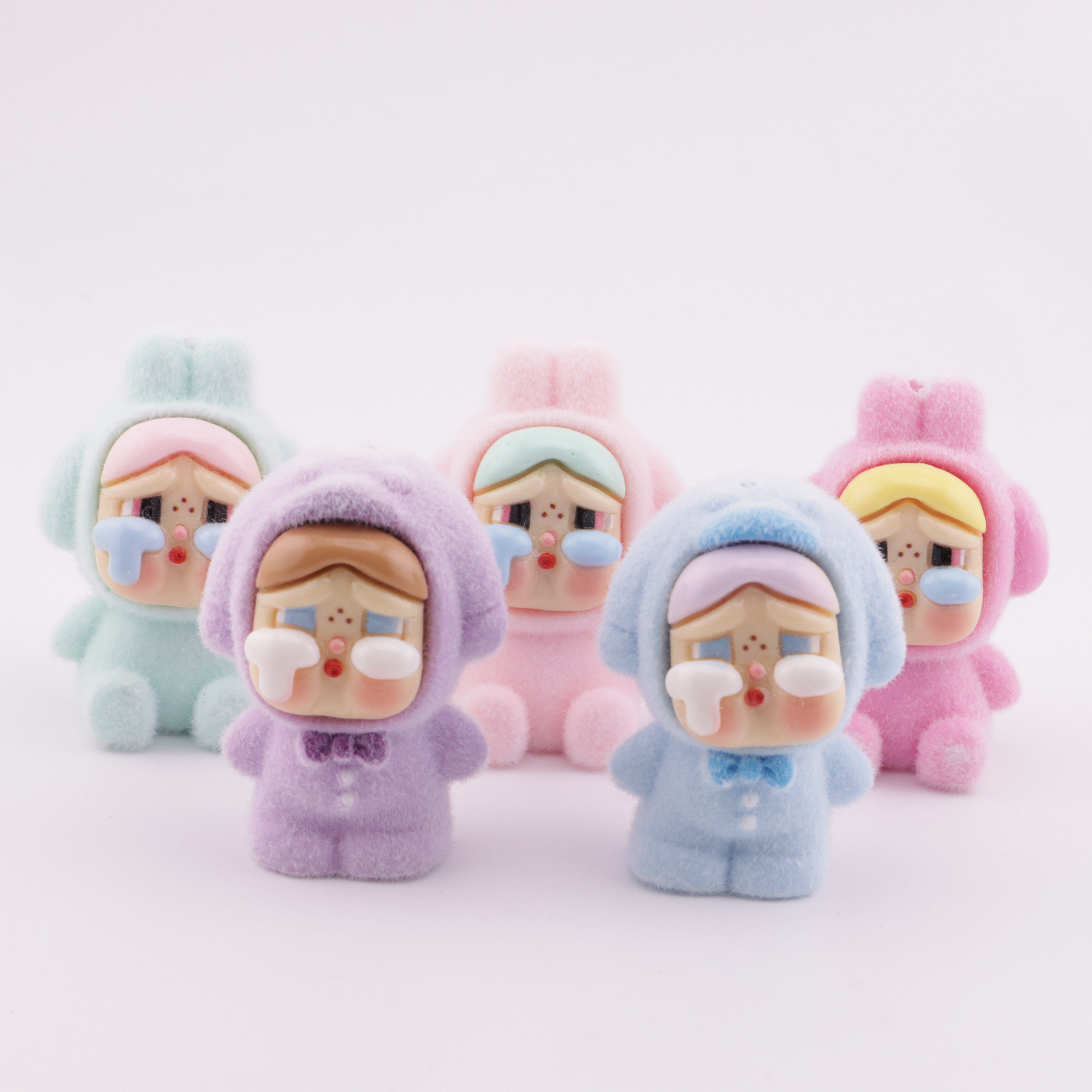 FS5557- Crying Baby Flocked Resin Beads (Through Hole)