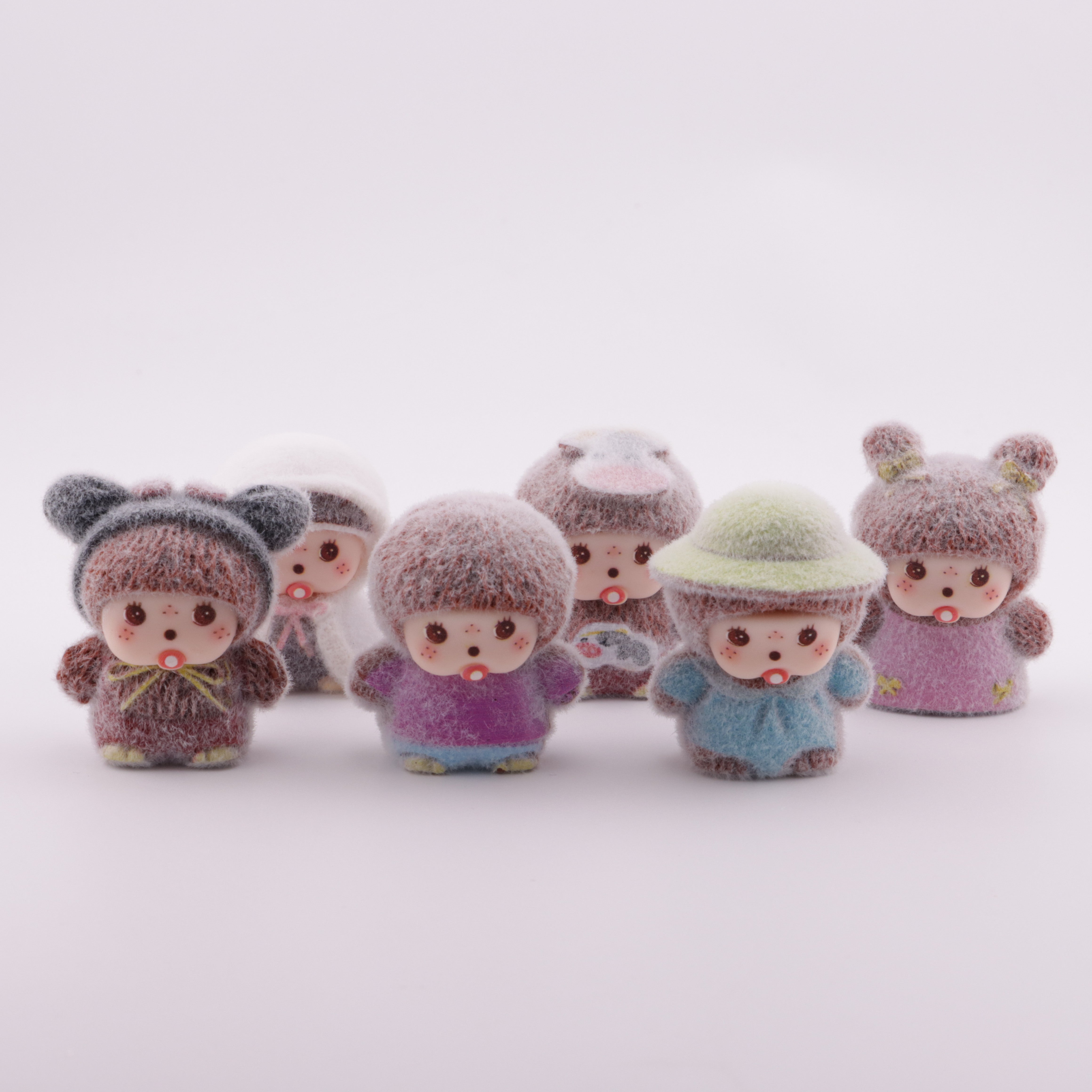 FS5619- Approximately 3.3×4 Cm Flocked Monchhichi Resin Ornament