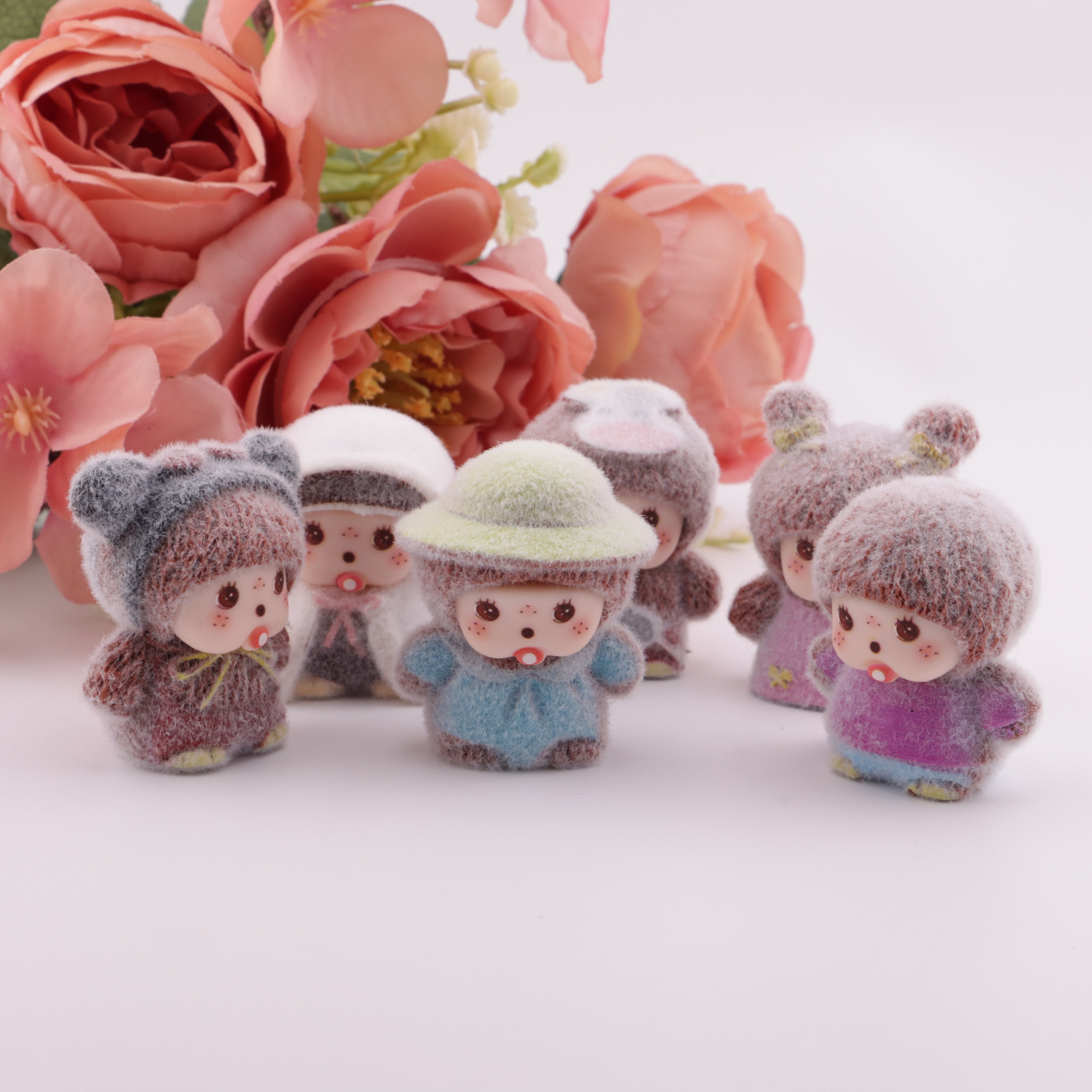 FS5619- Approximately 3.3×4 Cm Flocked Monchhichi Resin Ornament