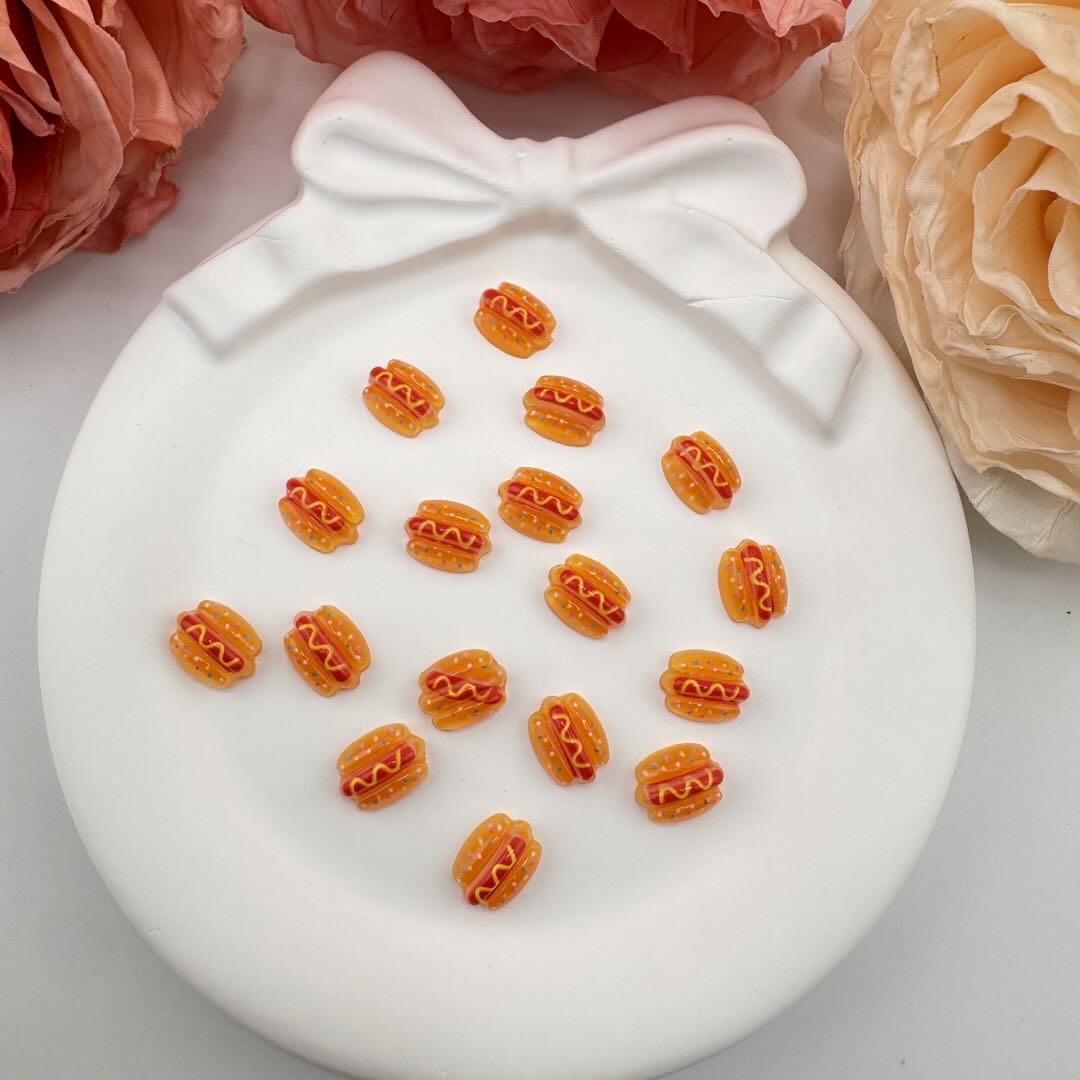 FS10917-About 7×9mm Hamburger Resin Nail Charms