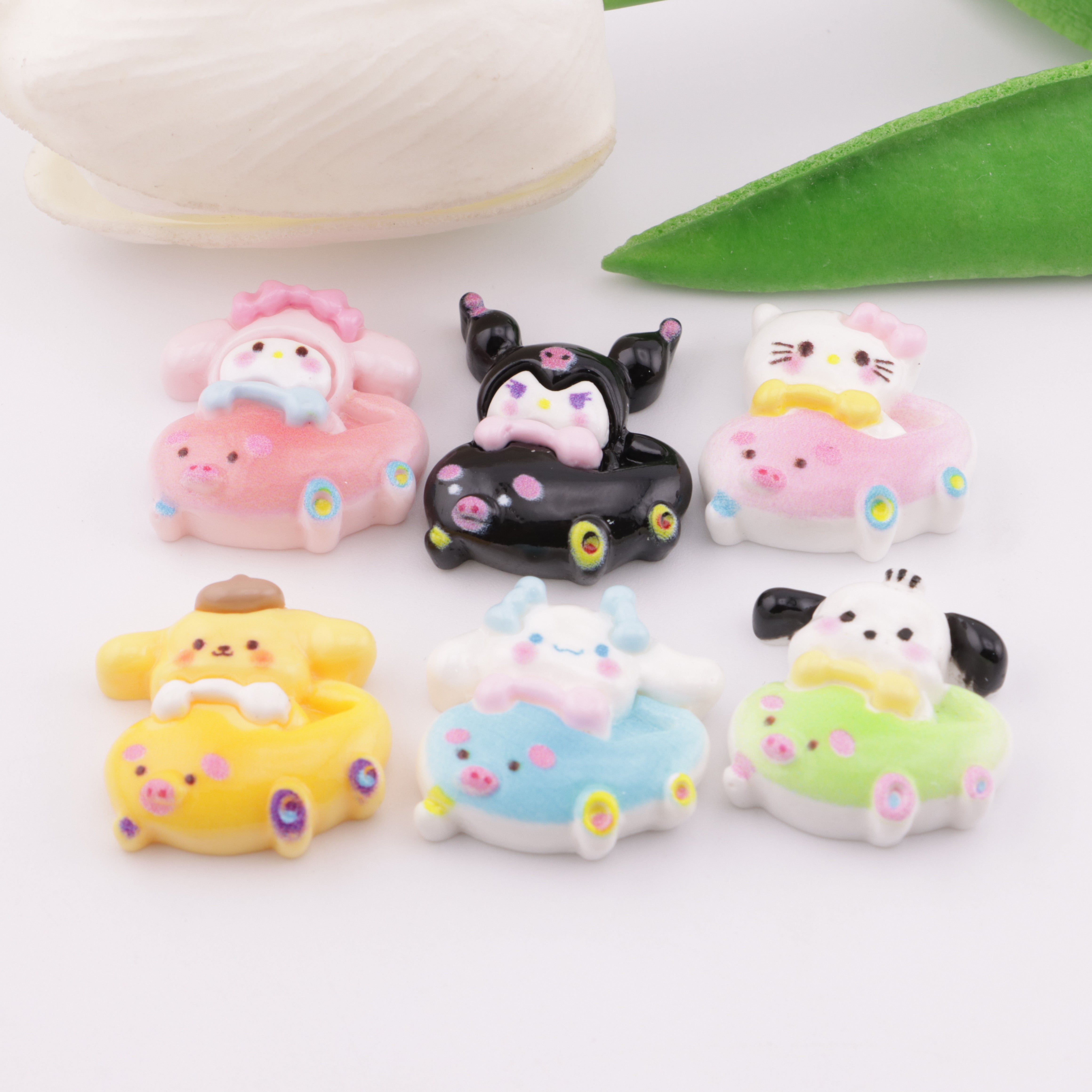 FS5709- Sanrio Cream Bumper Car Resin Patch