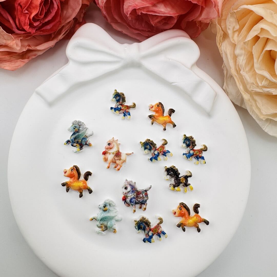 FS10925-Mixed Horse Nail Charms