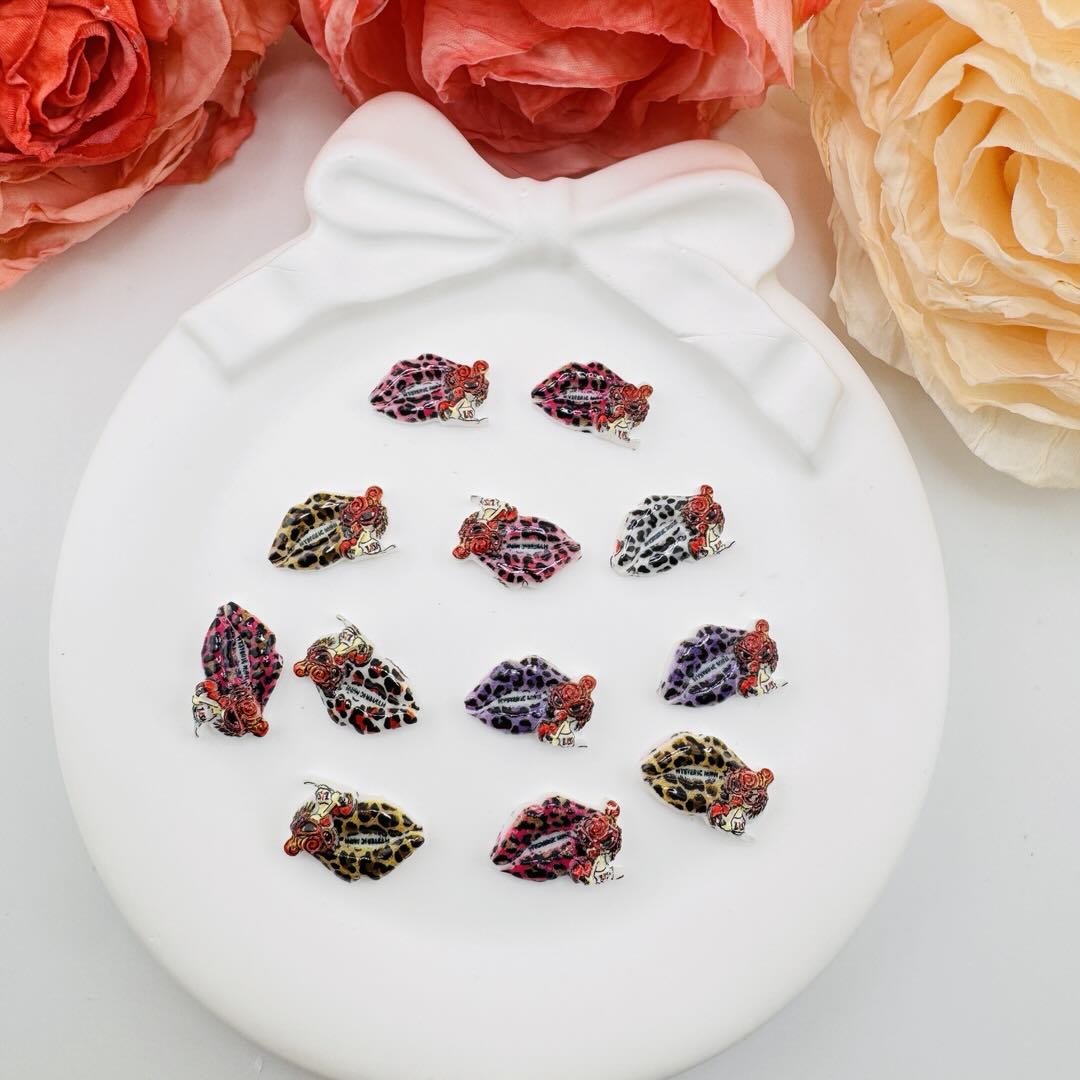 FS10926-About 8×14mm Mixed Color Leopard Printed Nail Charms