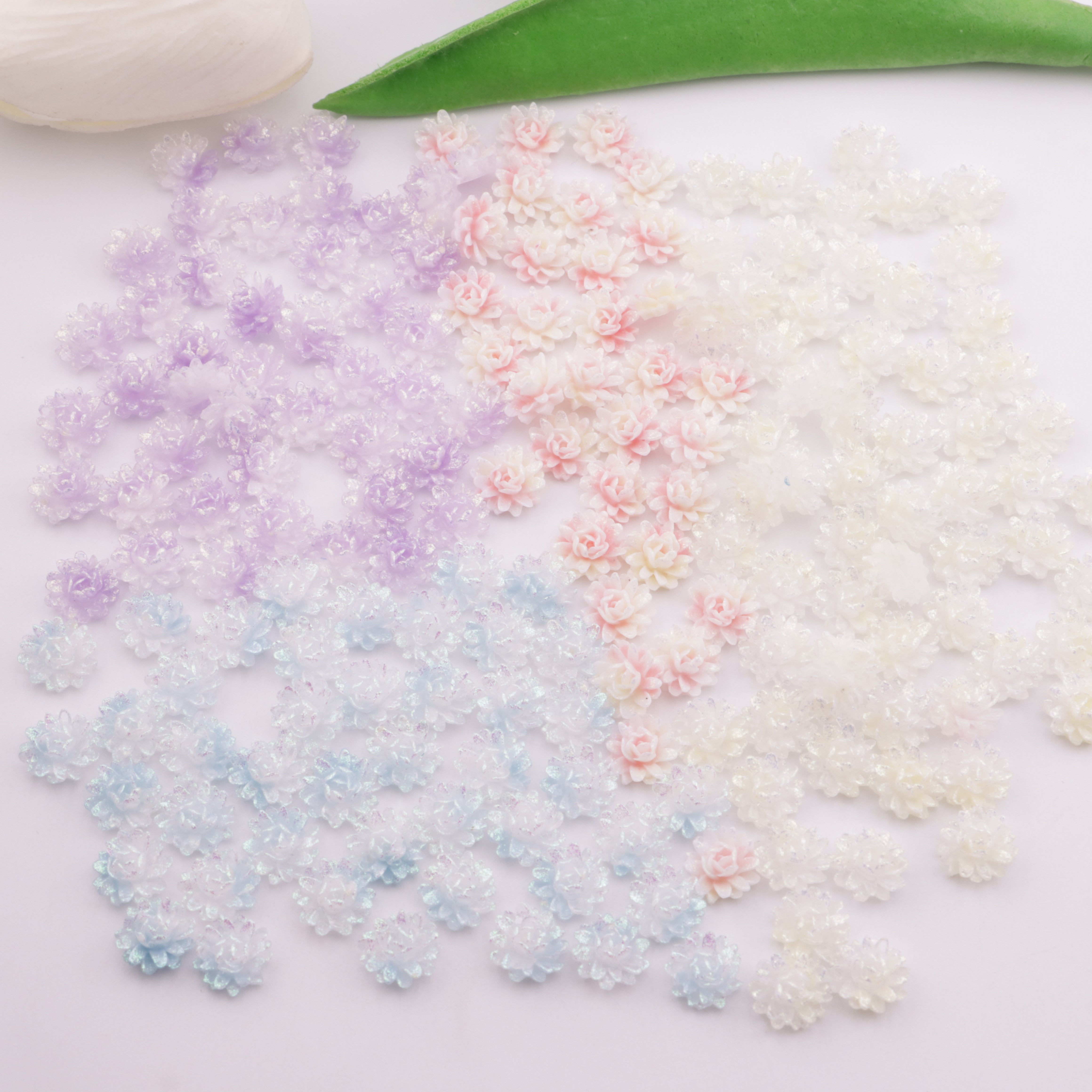 FS5627- 10mm Soft Flower Charms Soft Flower Patches Luminous