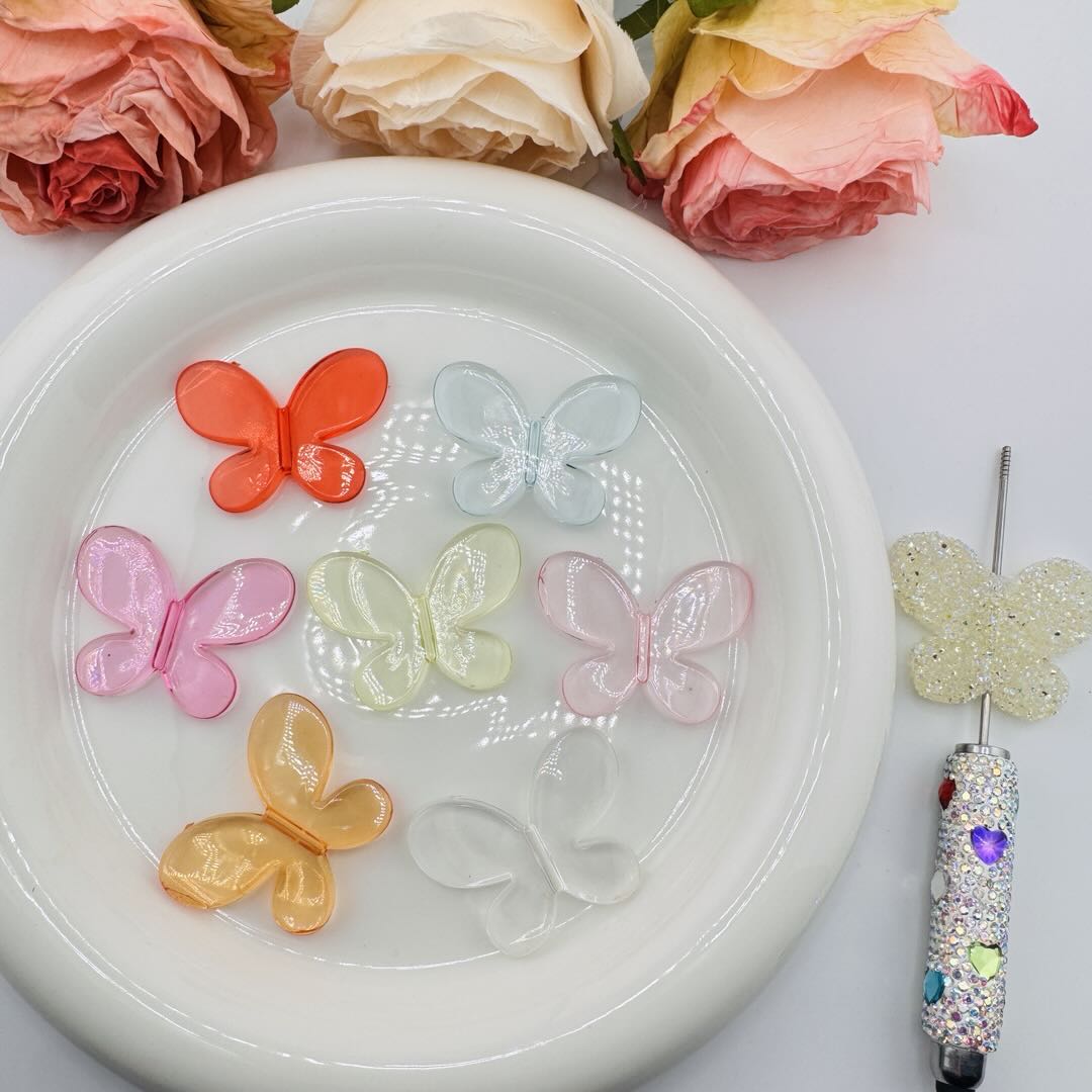 FS10948-About 33×43mm Clear Mixed Color Butterfly Based Acrylic Beads