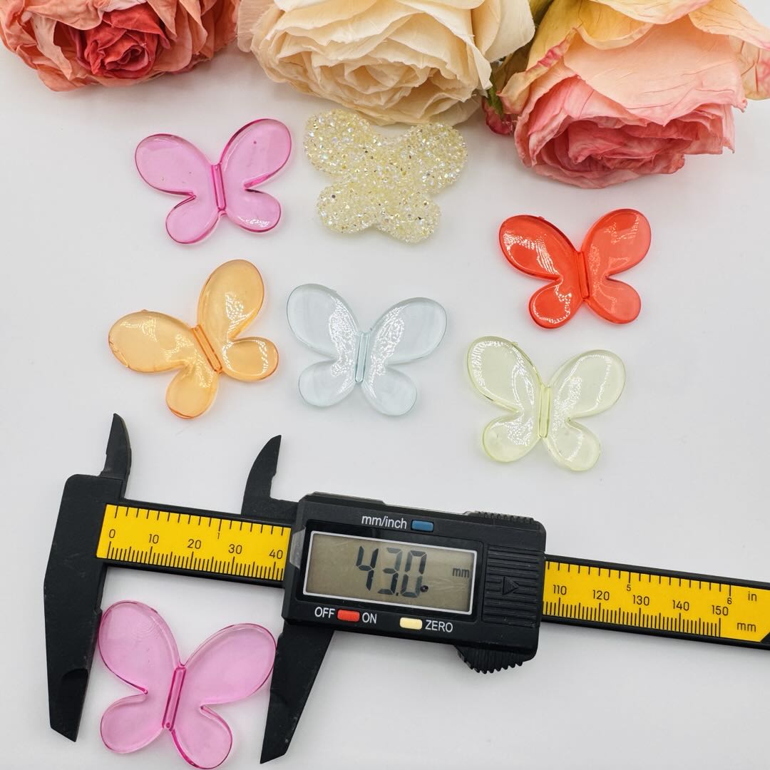 FS10948-About 33×43mm Clear Mixed Color Butterfly Based Acrylic Beads