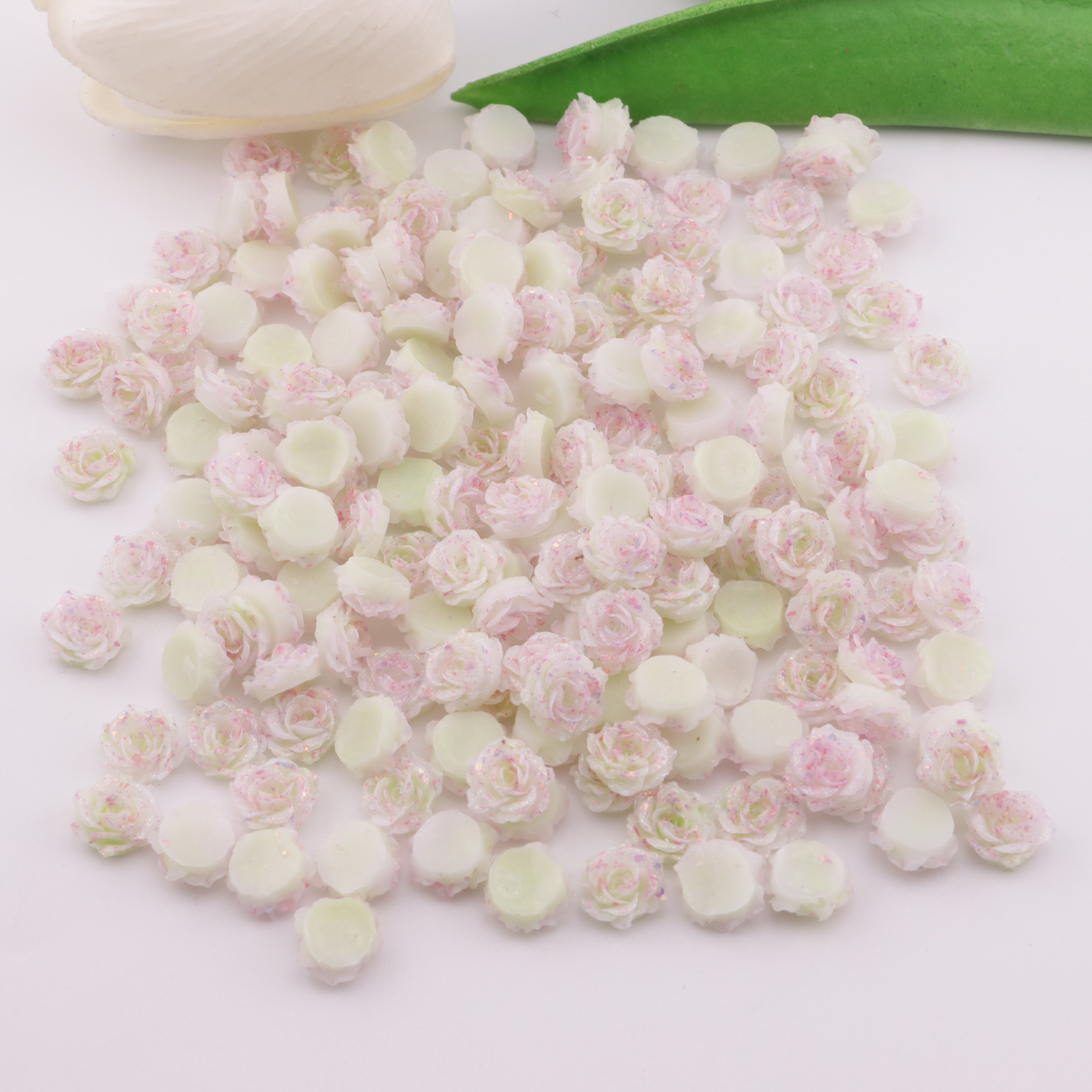 FS5735- 10mm Soft Flower Charms Soft Flower Patches Luminous Glow-In-The-Dark