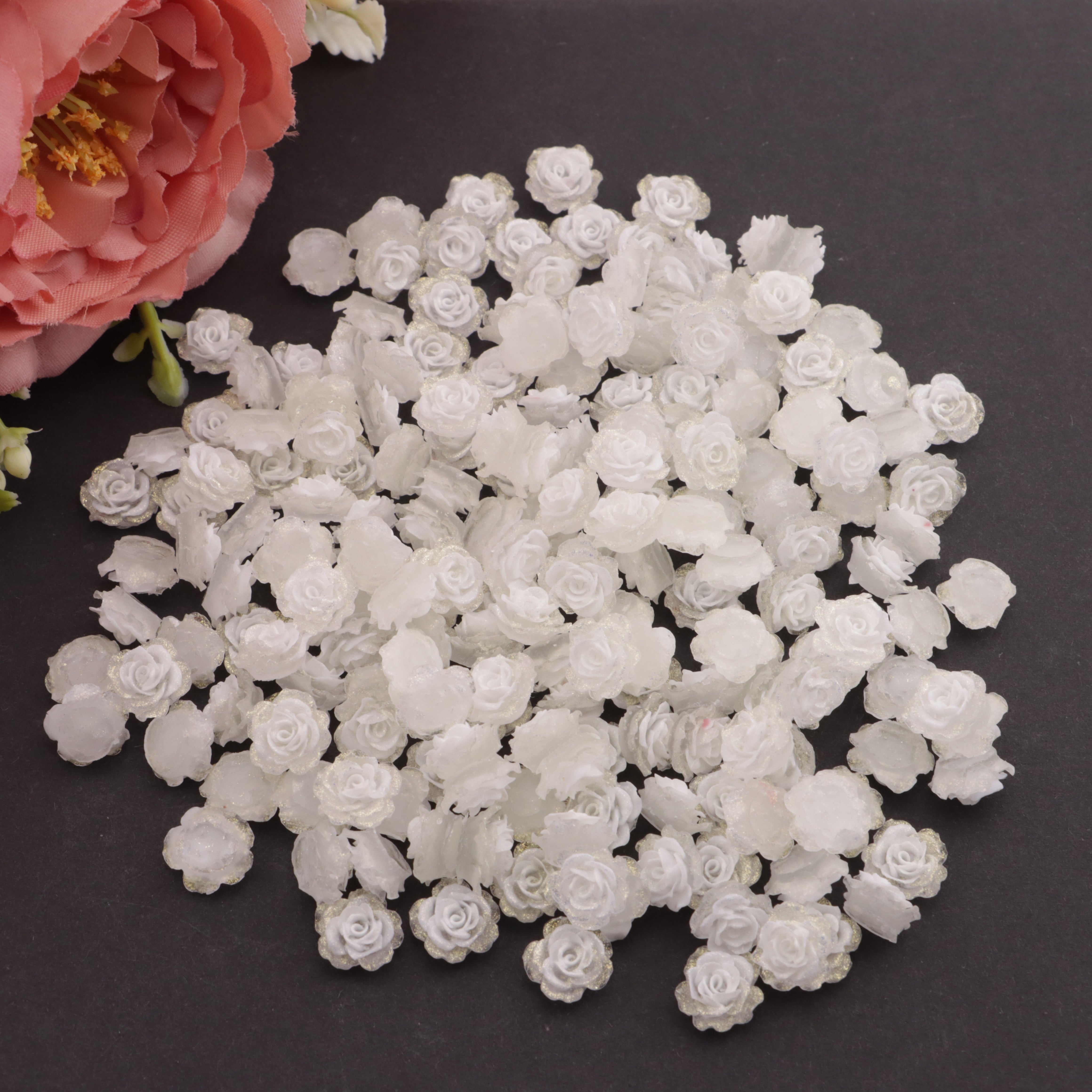 FS5247- 10mm Luminous Soft Flower Charms