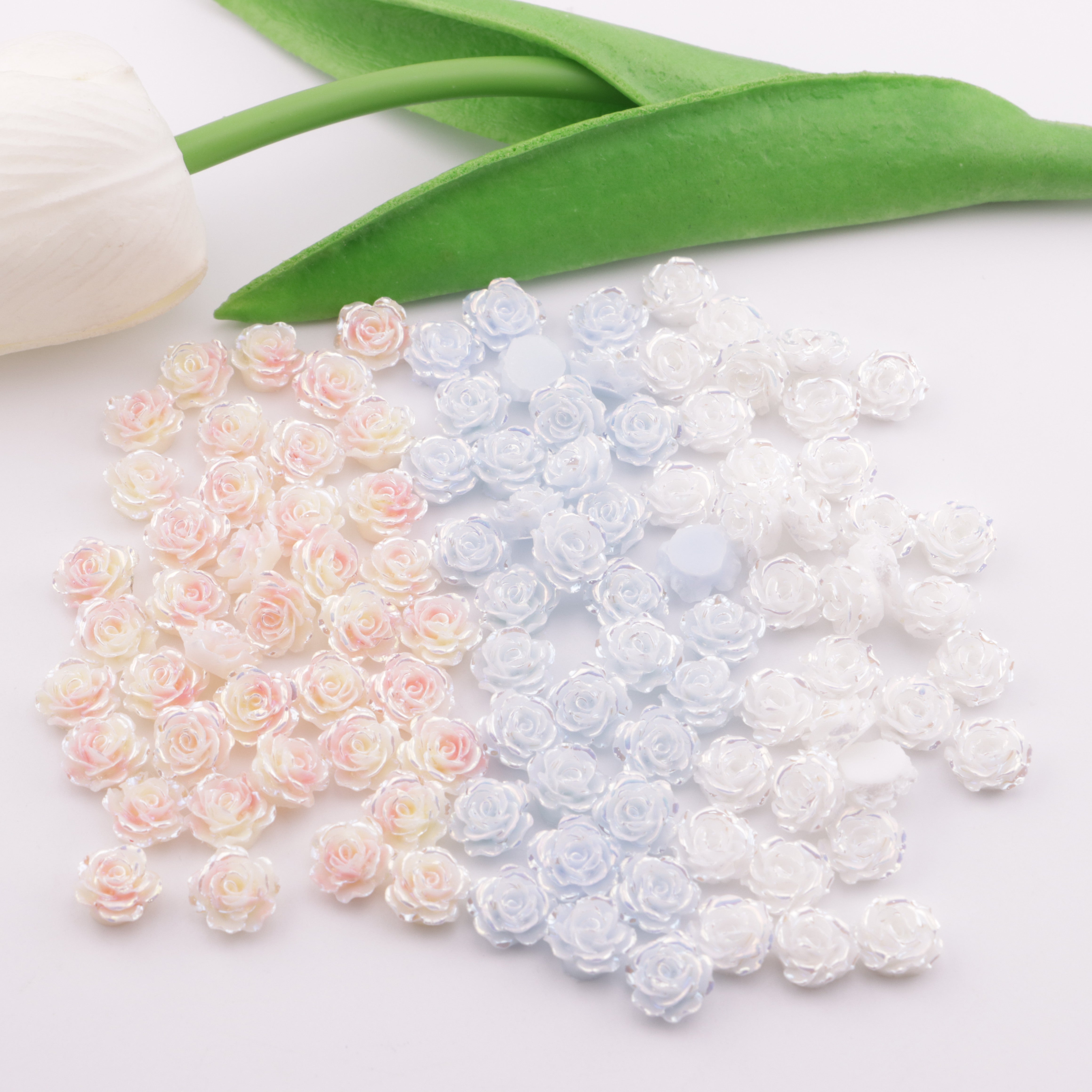 FS5327- 10mm UV Coated Soft Flower Charms With Luminous Glow