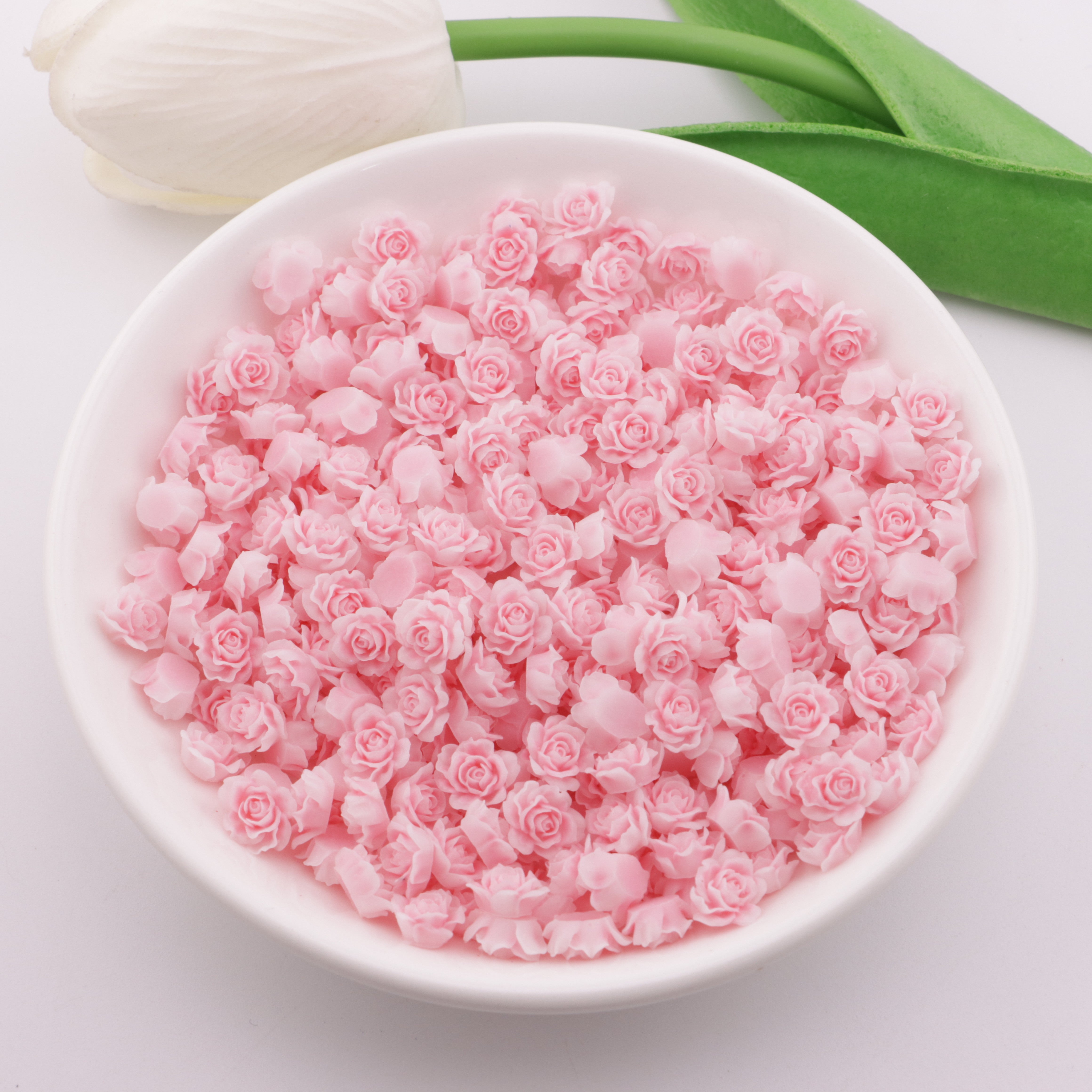FS4051- 8mm Glowing Pink Flower Charms
