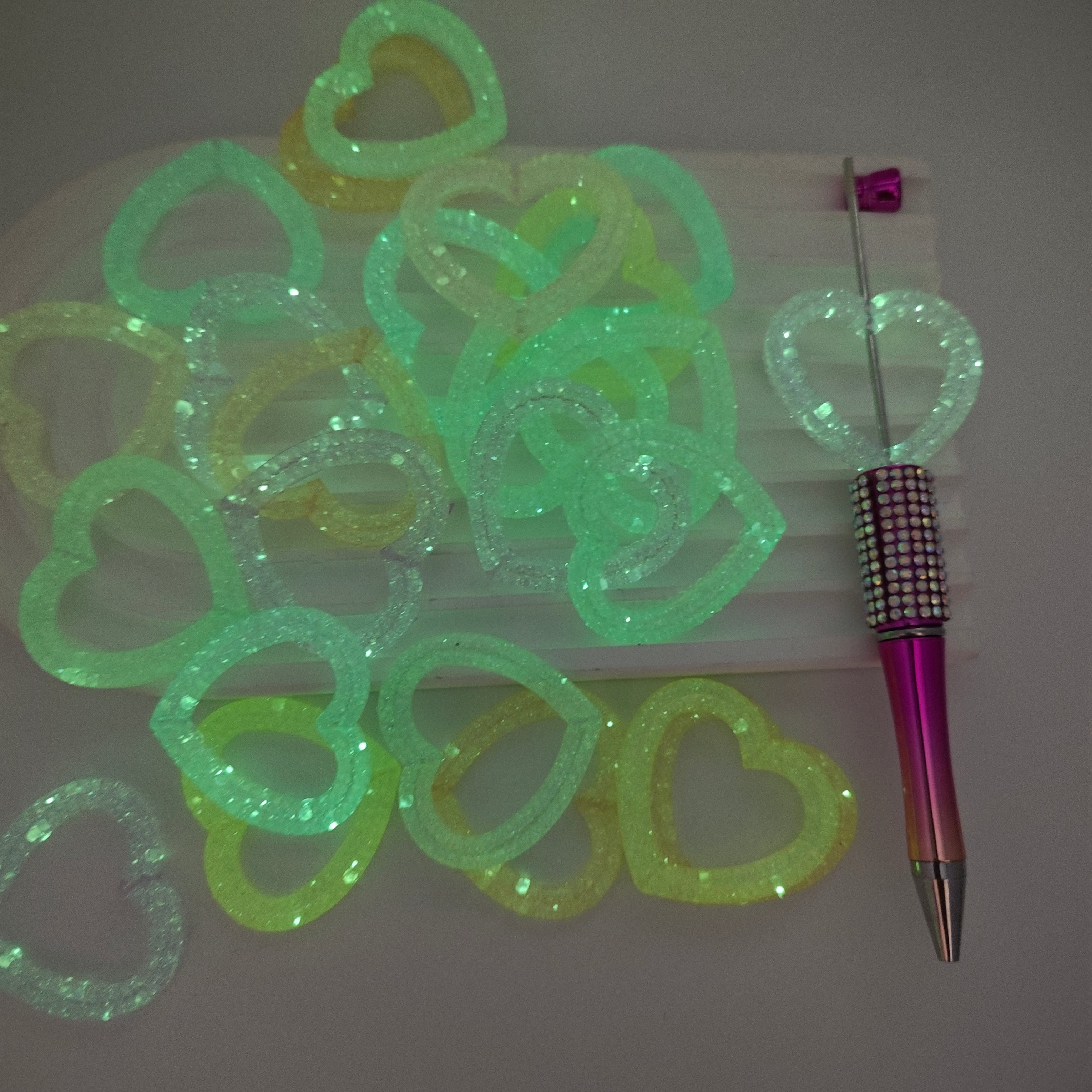 38mm Mixed Color Glowing Heart Bead FrameFit For Beadable Pens