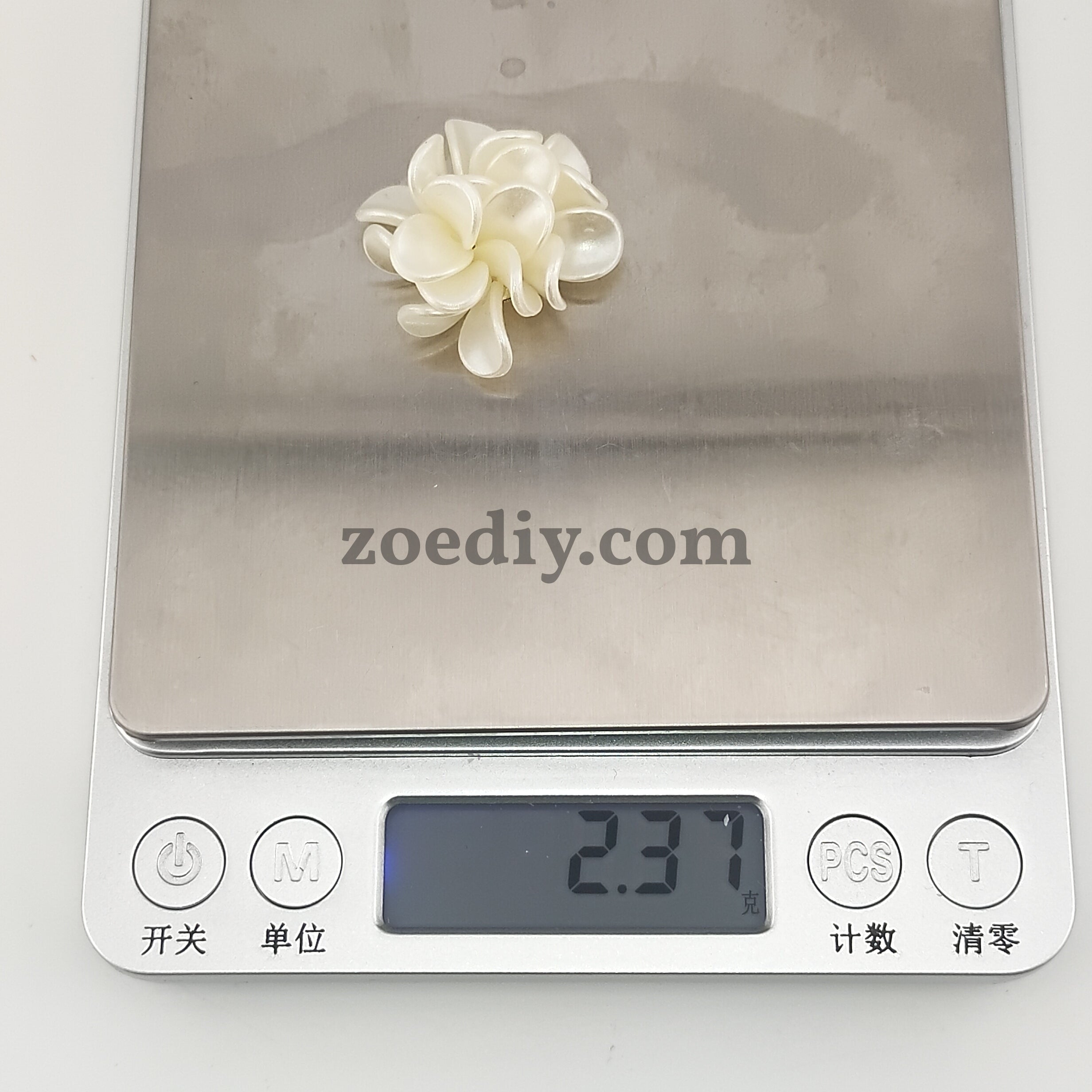 FS1002- 27MM White Frosted Cherry Blossoms With Multiple Petals Acrylic Accessories