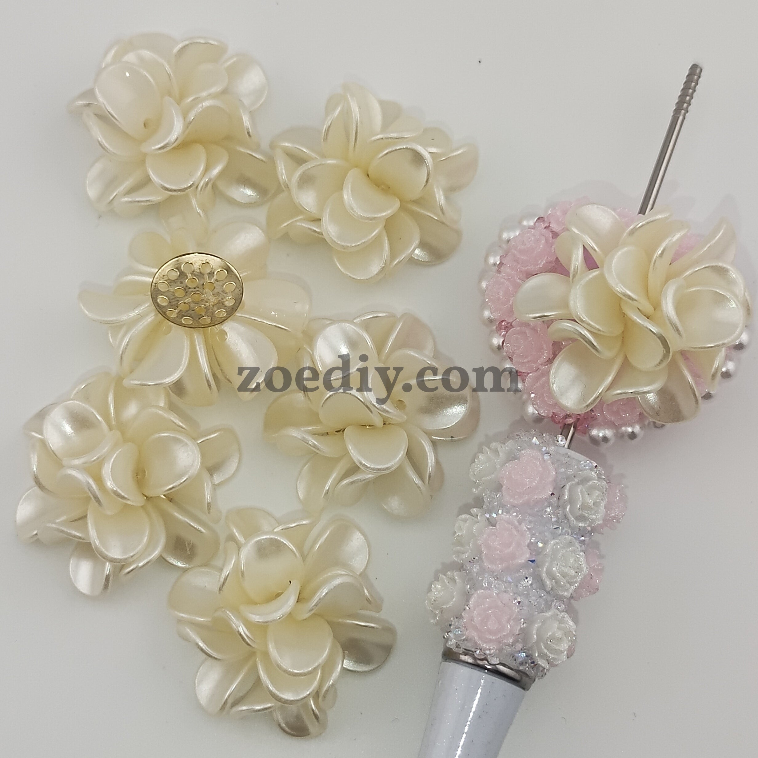 FS1002- 27MM White Frosted Cherry Blossoms With Multiple Petals Acrylic Accessories