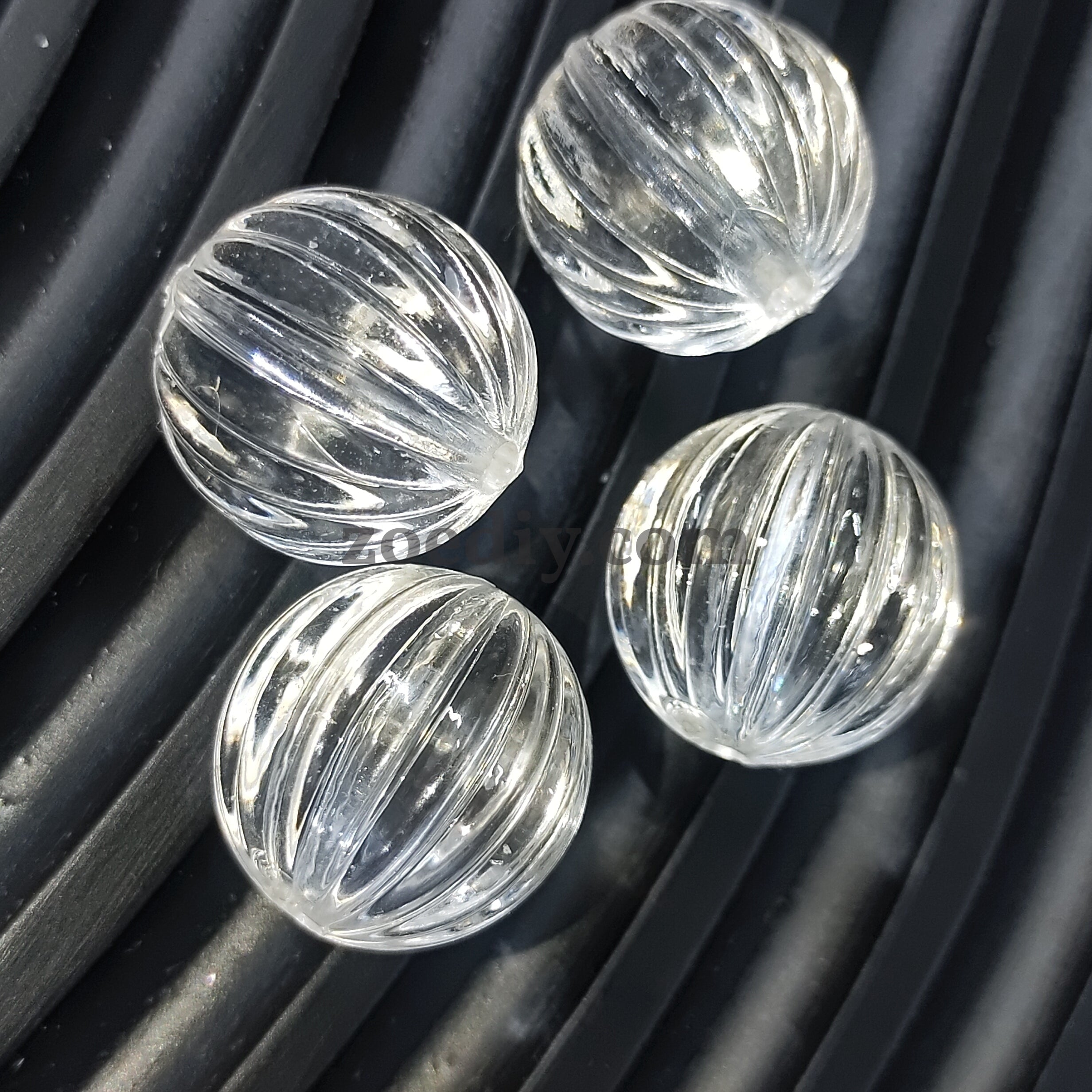 FS0832-17MM Pumpkin Clear Round Based Beads