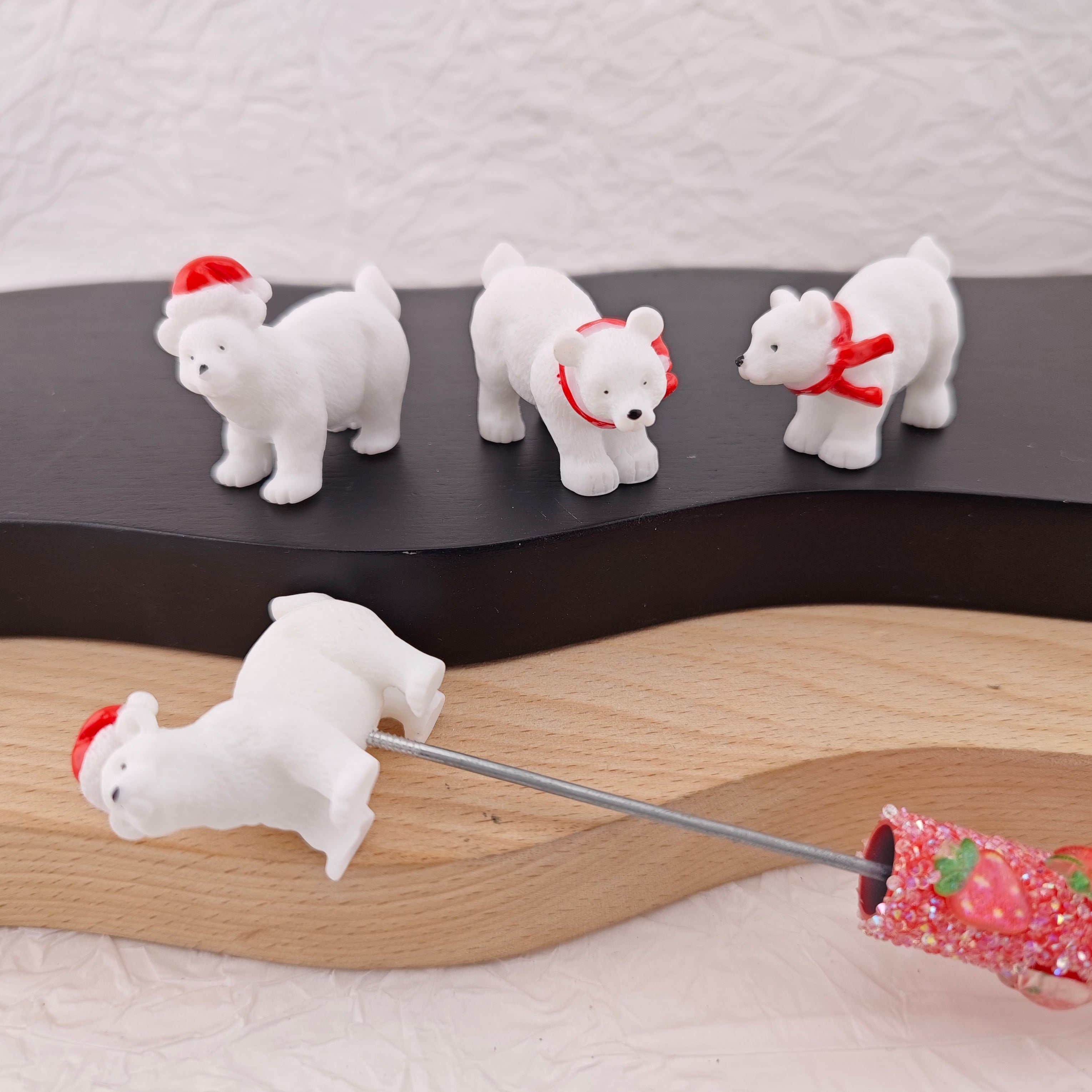 FS2727- 4PCS Christmas polar bear Pen Toppers