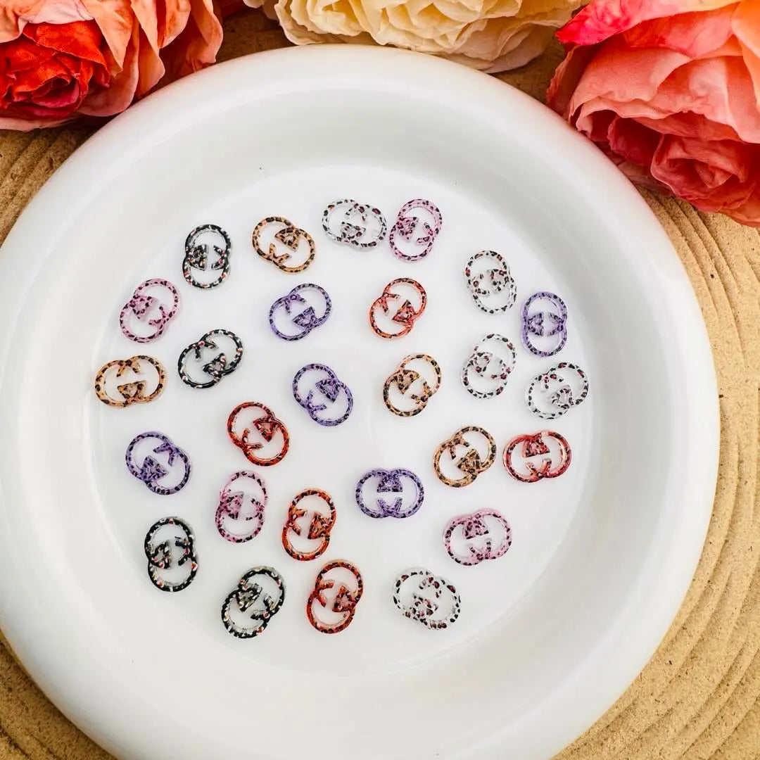 PP10719-About 4×14mm G Leopard Printed Nail Charms Zoe DIY Wholesale