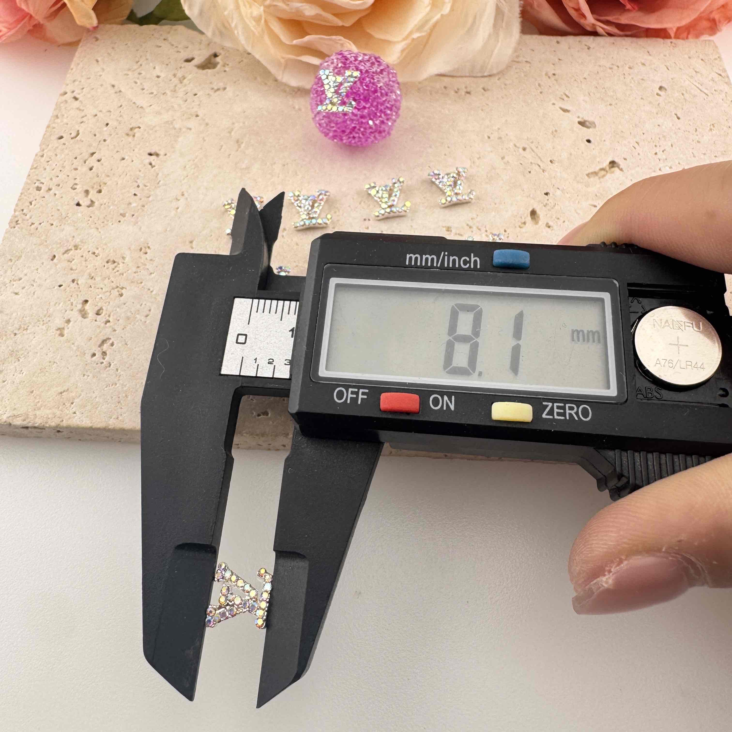 PP19104-About 8*8mm Metal Nail Charms Zoe DIY Wholesale