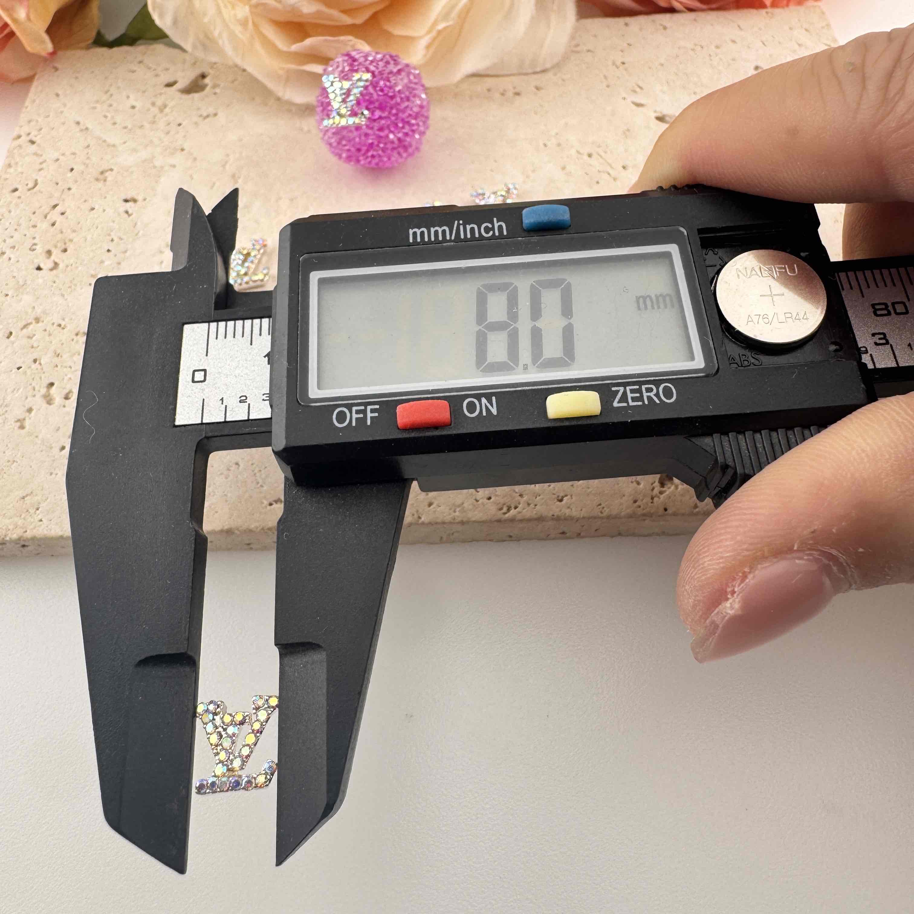PP19104-About 8*8mm Metal Nail Charms Zoe DIY Wholesale