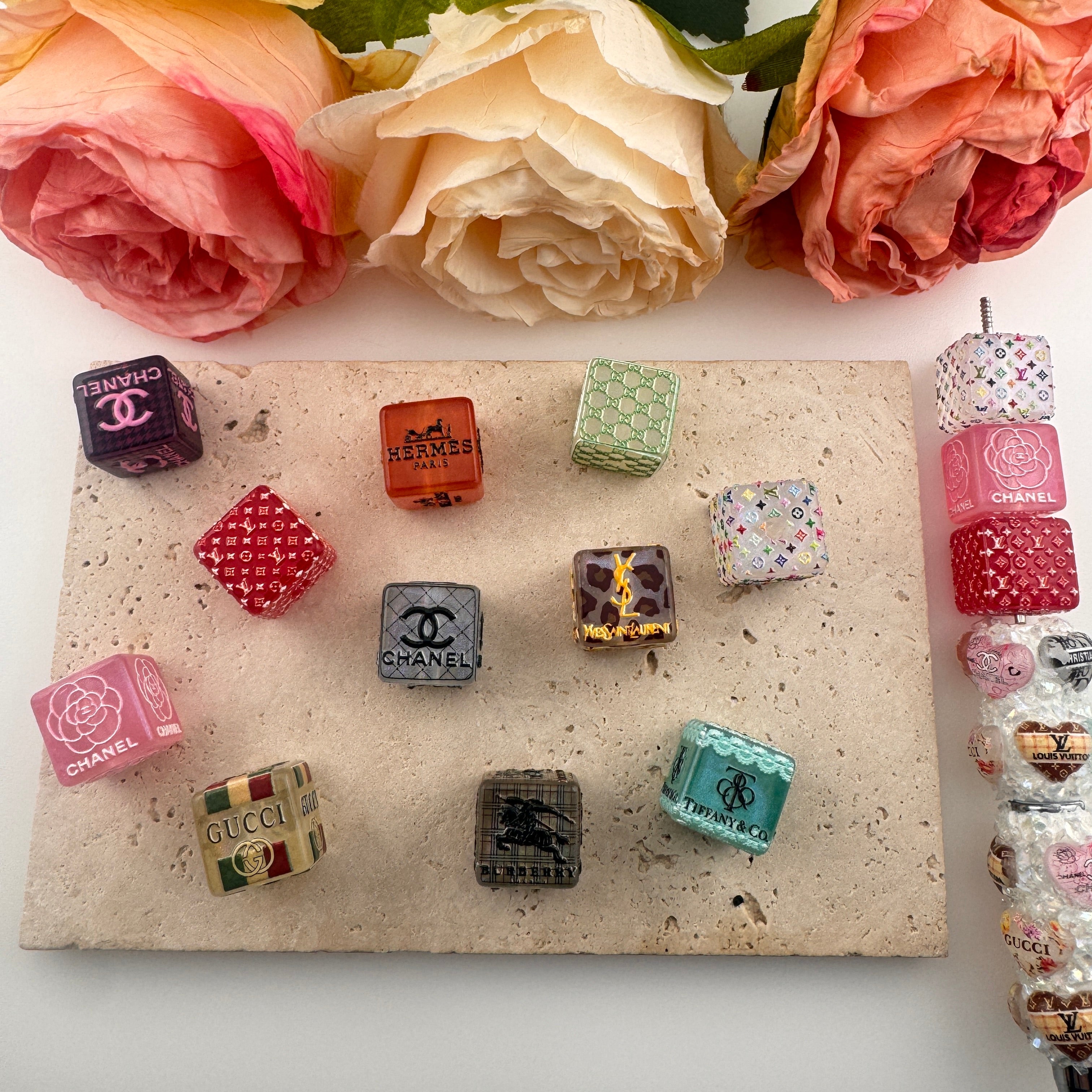 PP19116-About 16mm Mixed Printed Cube Acrylic Beads Zoe DIY Wholesale