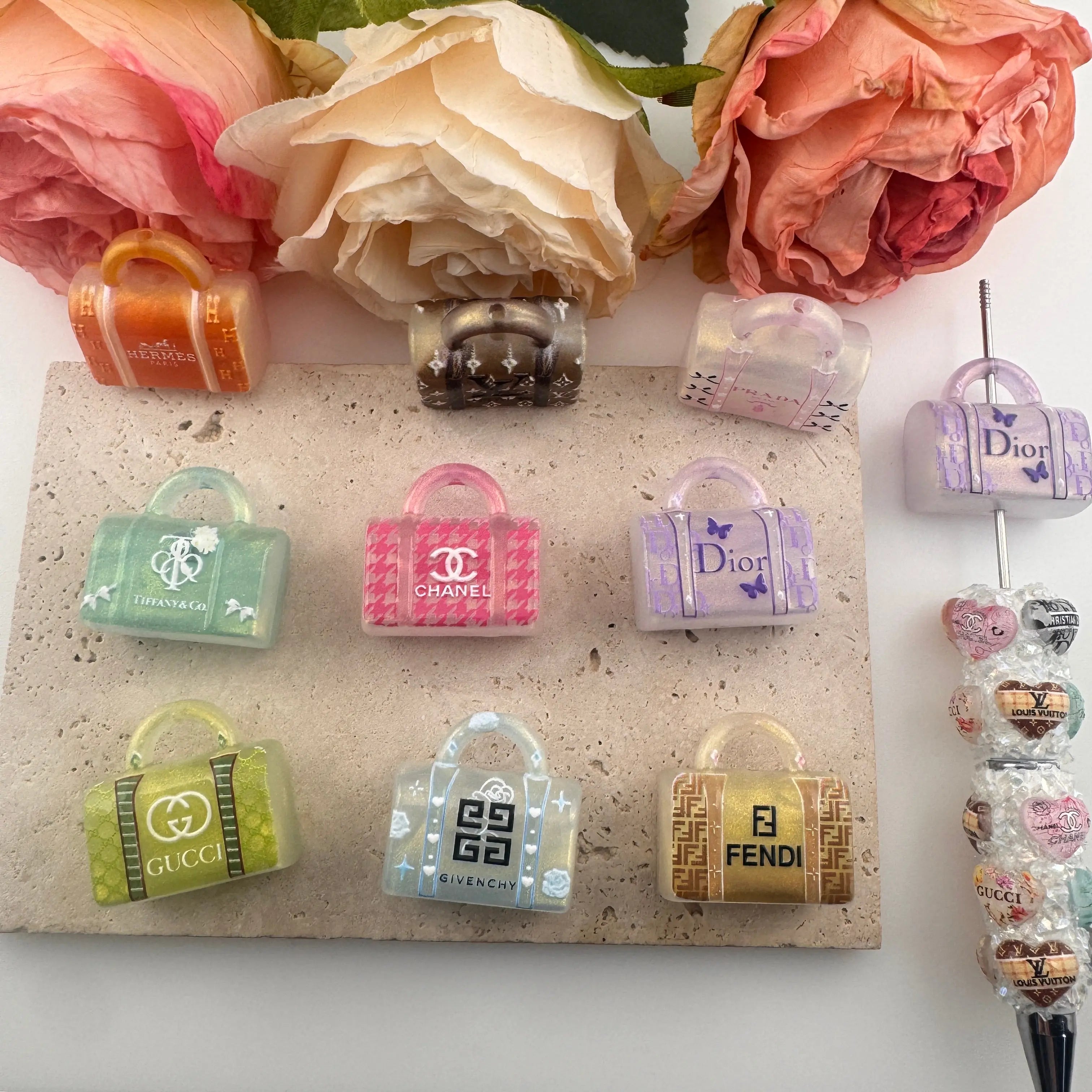 PP19177-About 30*30mm Handbag Design Acrylic Beads