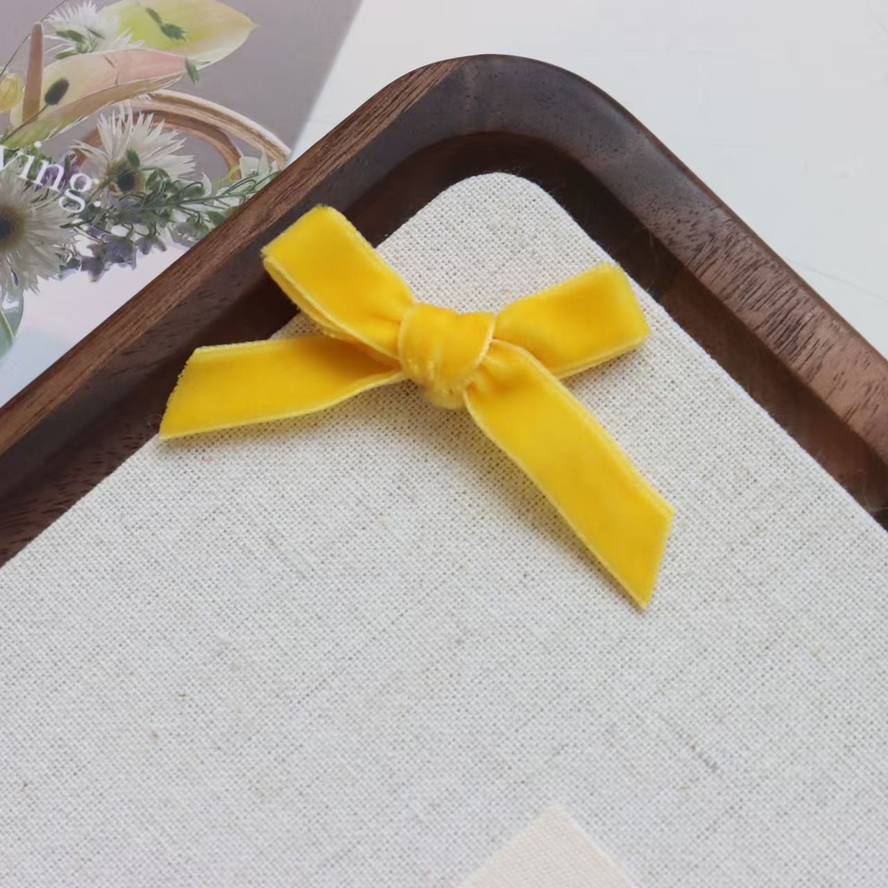 FS4656- 10mm Velvet Bows