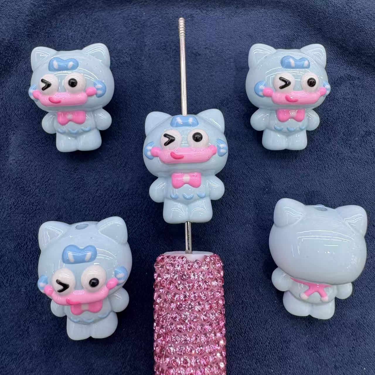 3D Handpainted Acrylic Beads, suitable for making key pendants