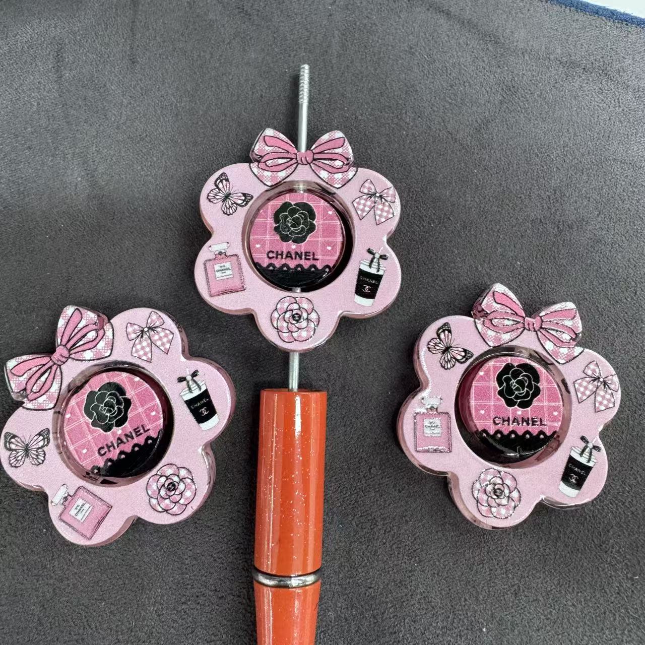 cc Acrylic Bow Beads