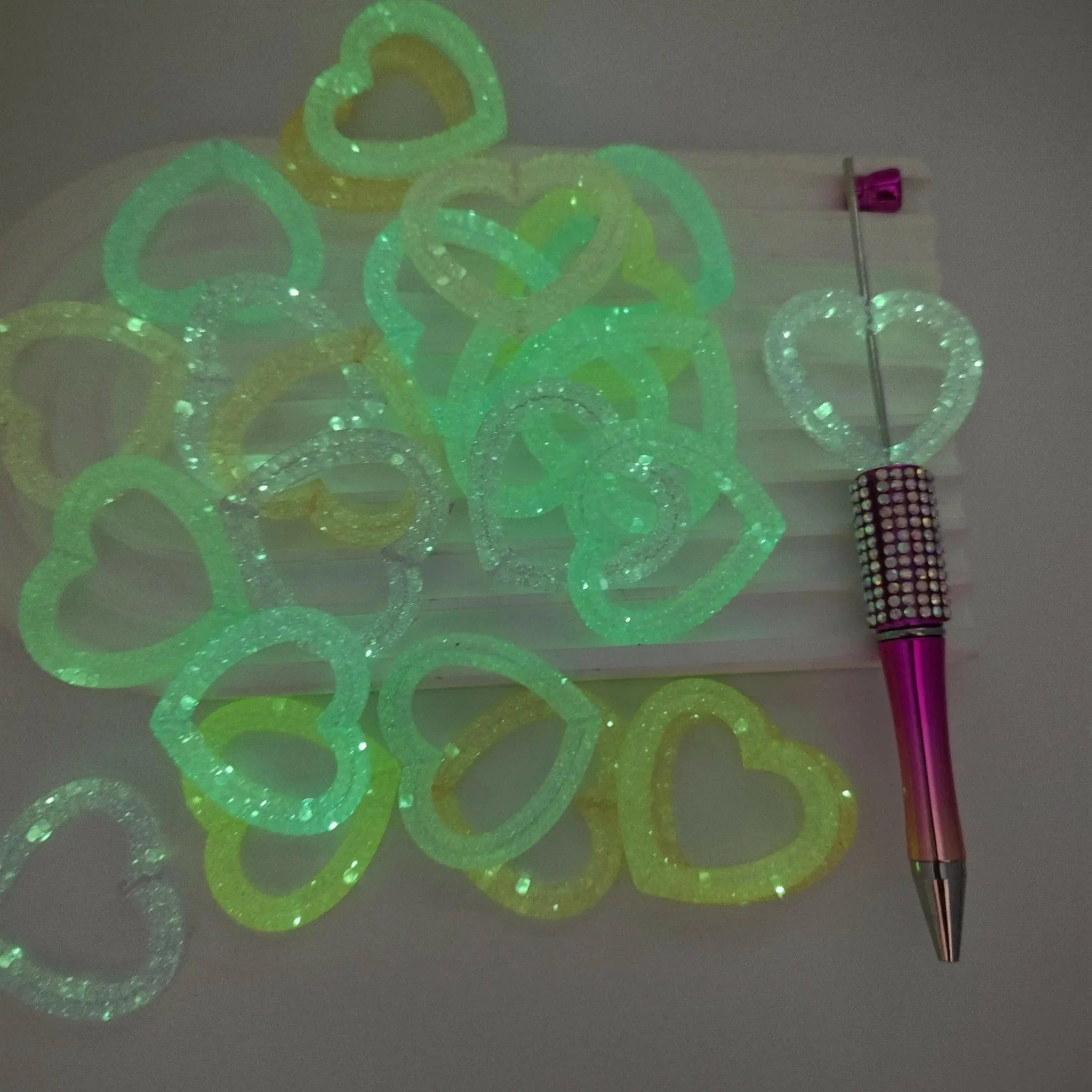 FS0469-38mm Mixed Color Glowing Heart Bead FrameFit For Beadable Pens -Zoe DIY Wholesale