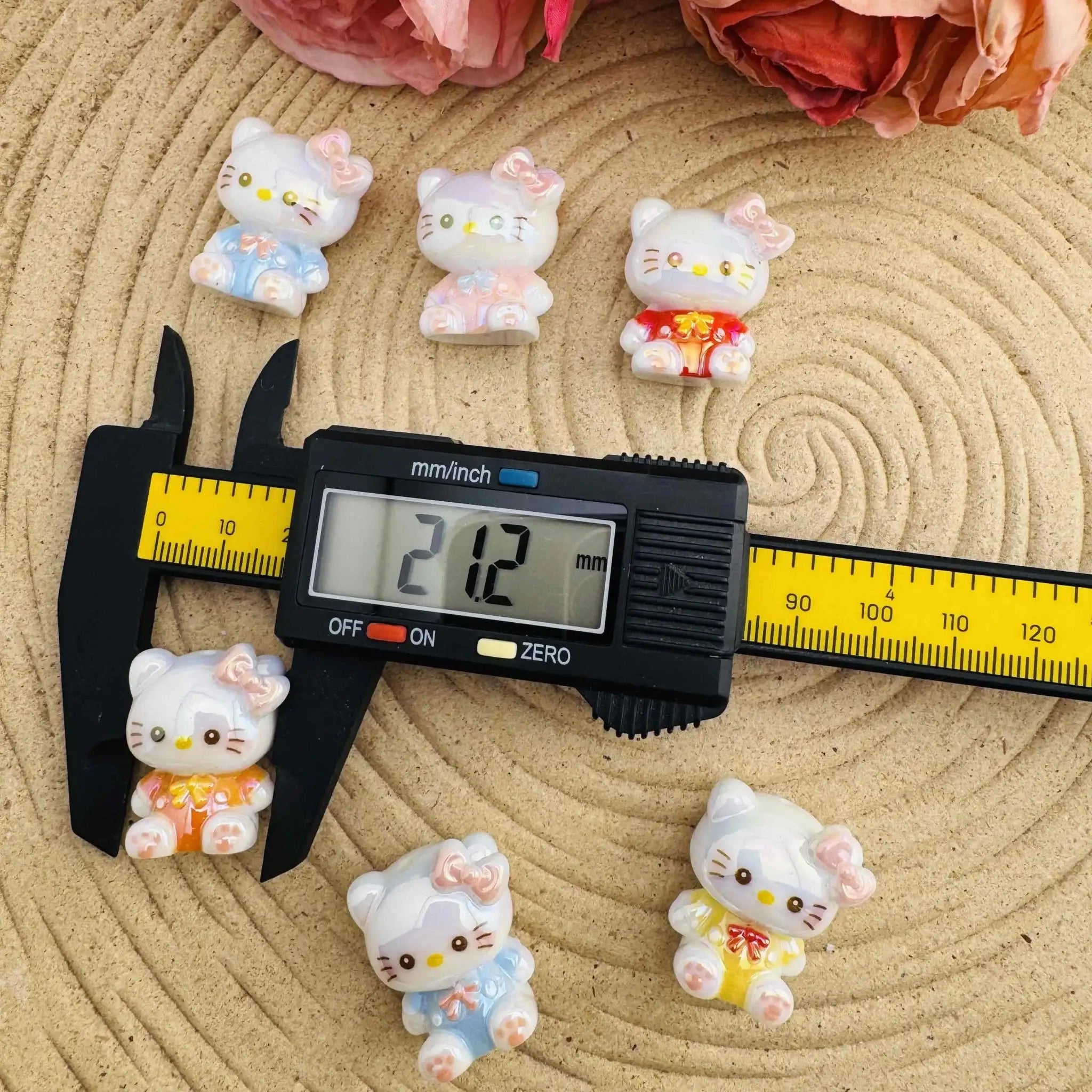 FS10089-About 21×26mm Sitting HK Resin Beads For Making Keychain Beadable Pens -Zoe DIY Wholesale