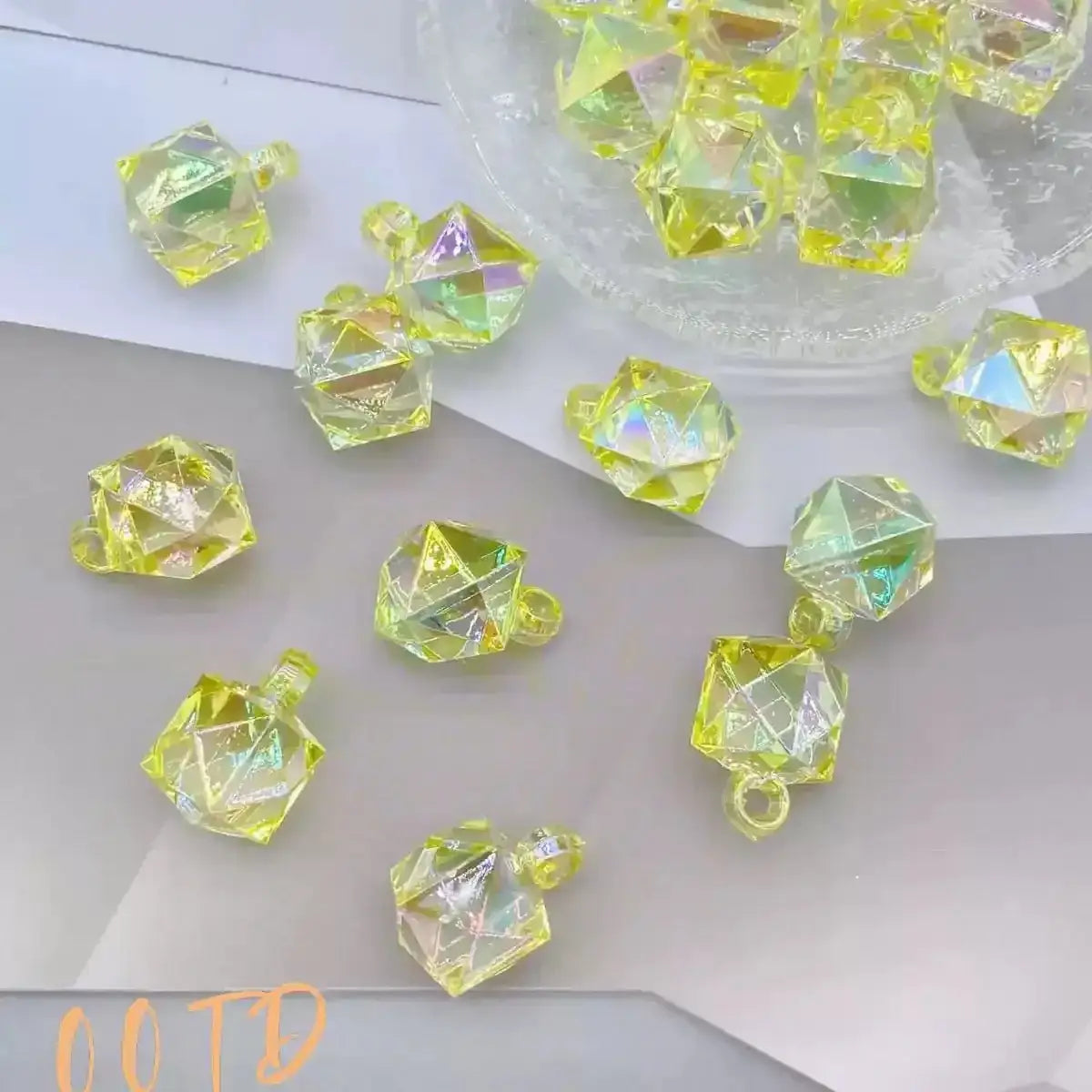 FS101700-16mm Mixed Cube Dangle Acrylic Beads -Zoe DIY Wholesale