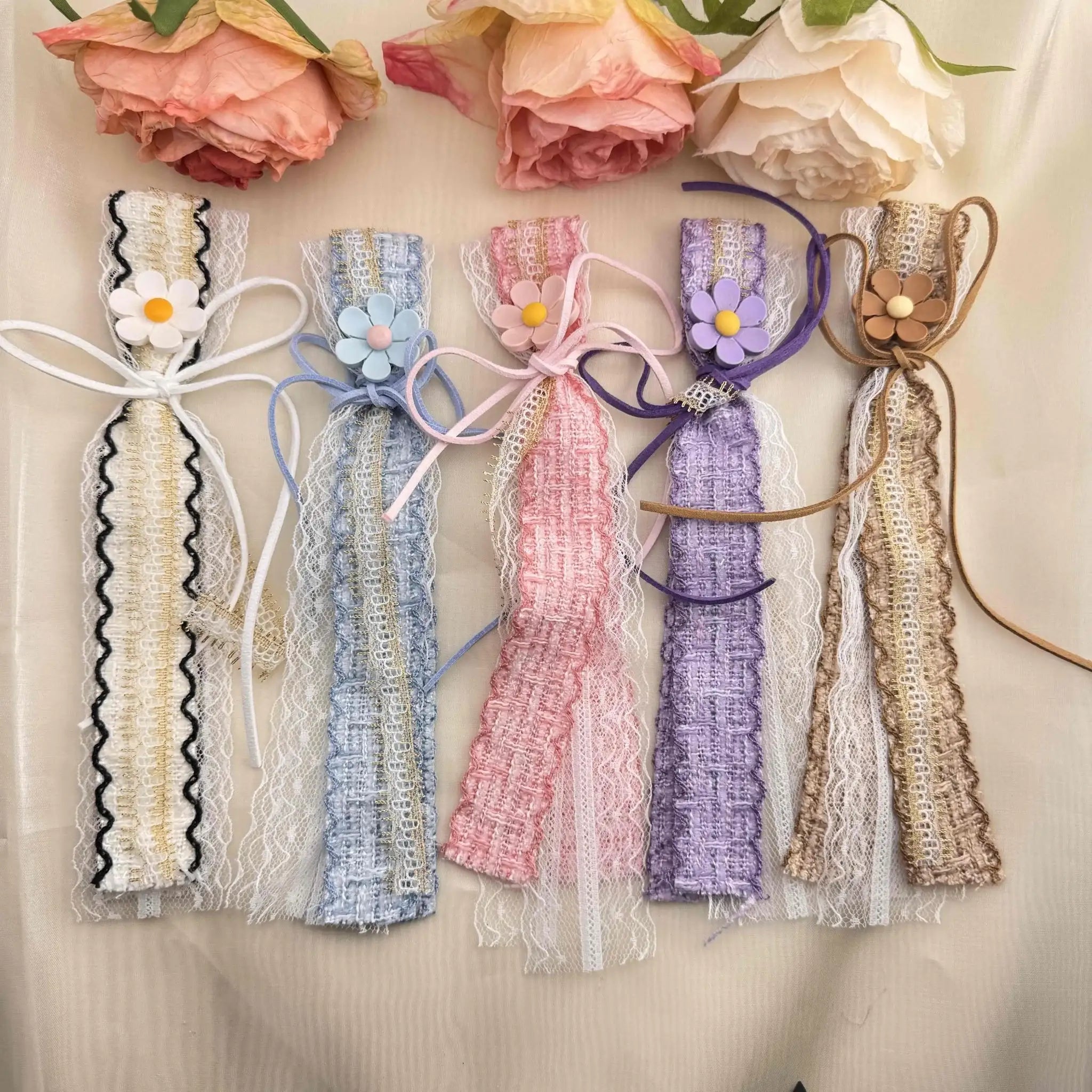 FS10396-Dasiy Miu Style Lace Fabric Rope For Making Keychain -Zoe DIY Wholesale