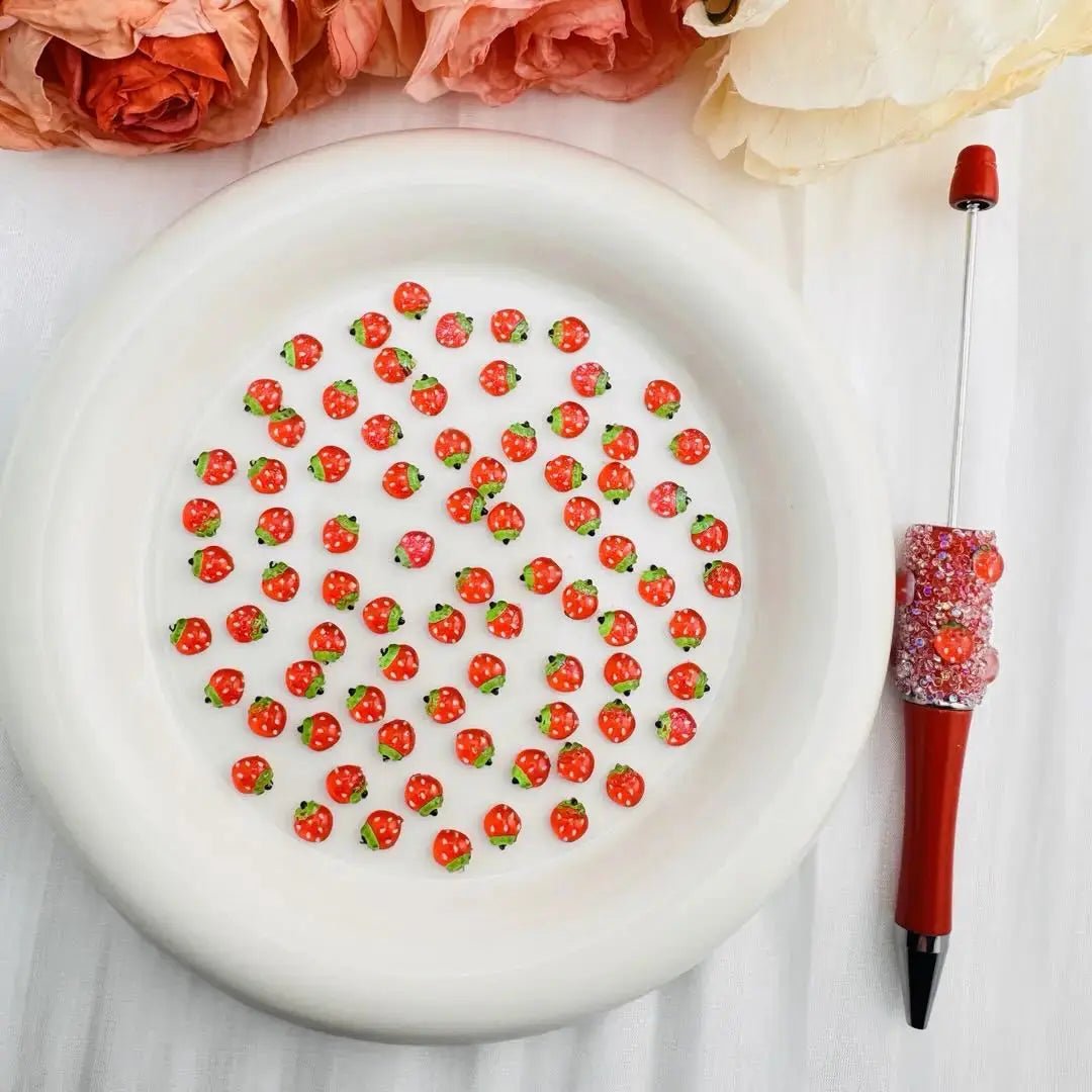 FS10646-6*7mm Strawberry Nail Charms -Zoe DIY Wholesale