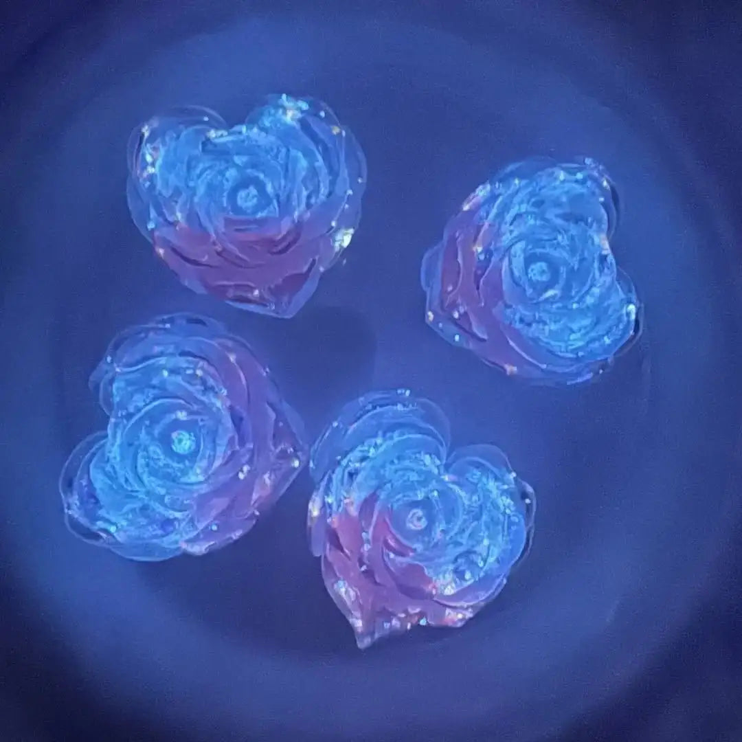 FS10652-About 31×38mm Heart Luminous Flower Resin Charms -Zoe DIY Wholesale