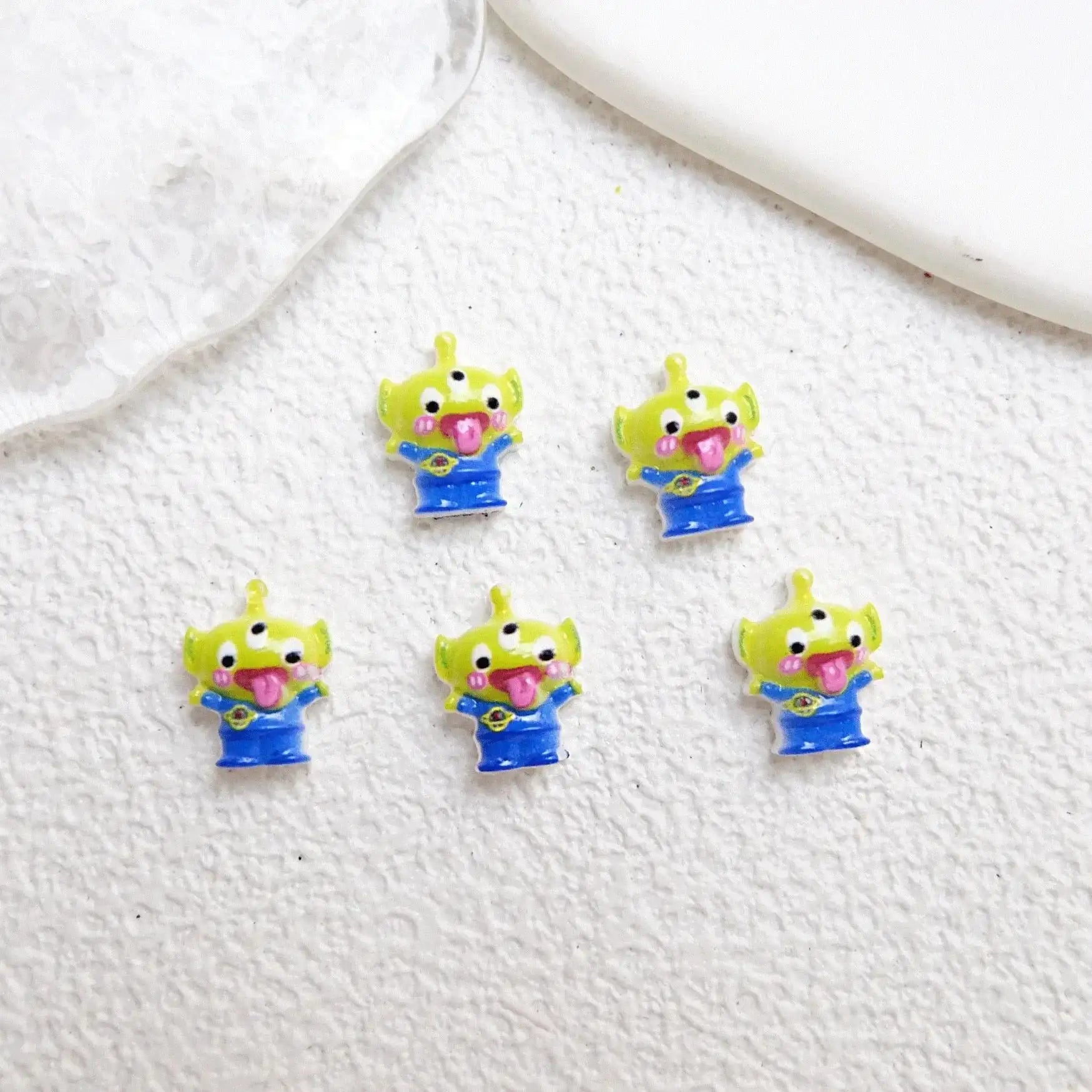 FS10779-Mixed Disney Character Acrylic Nail Charms -Zoe DIY Wholesale