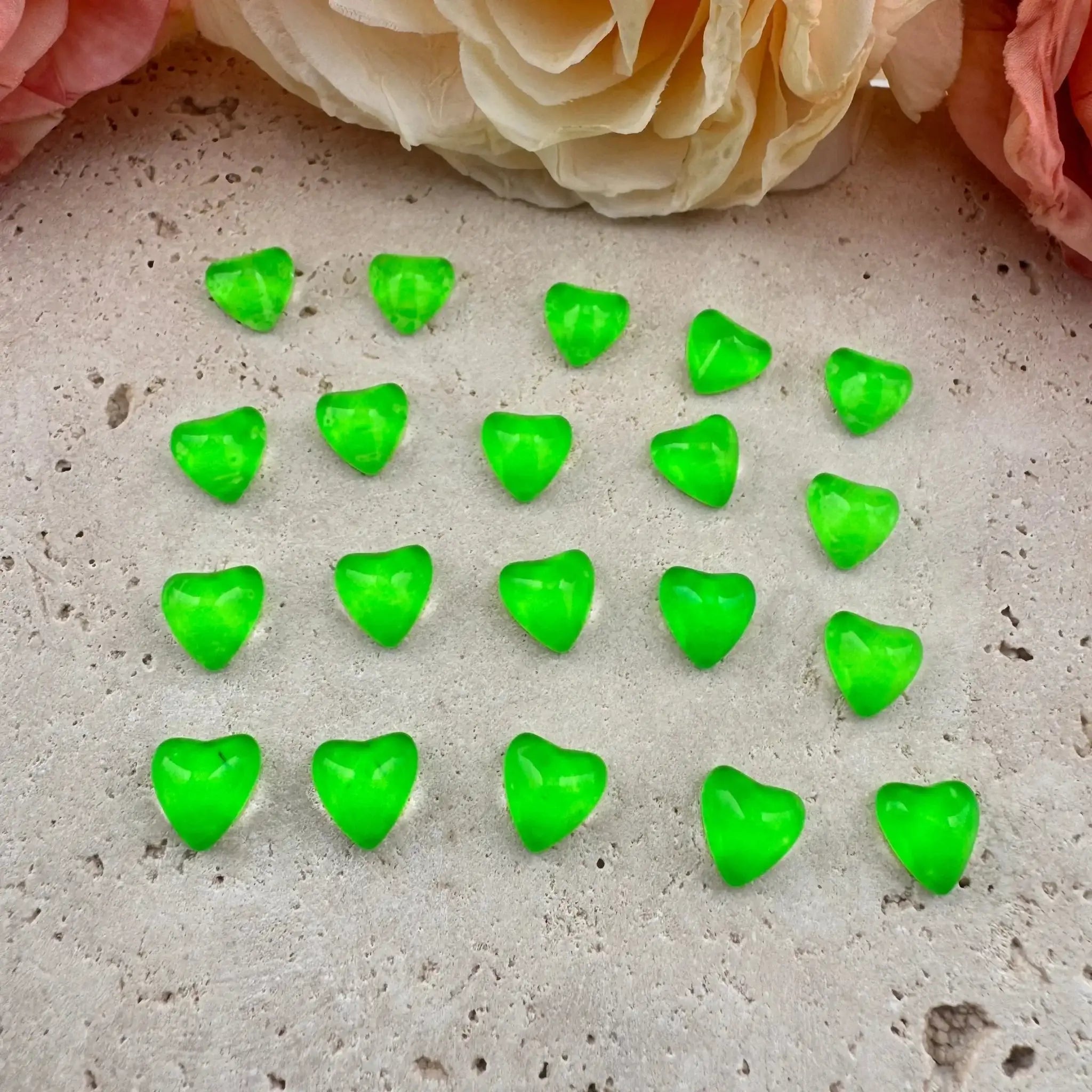 FS18178-About 8*8mm Heart Crystal Glass Nail Charns -Zoe DIY Wholesale